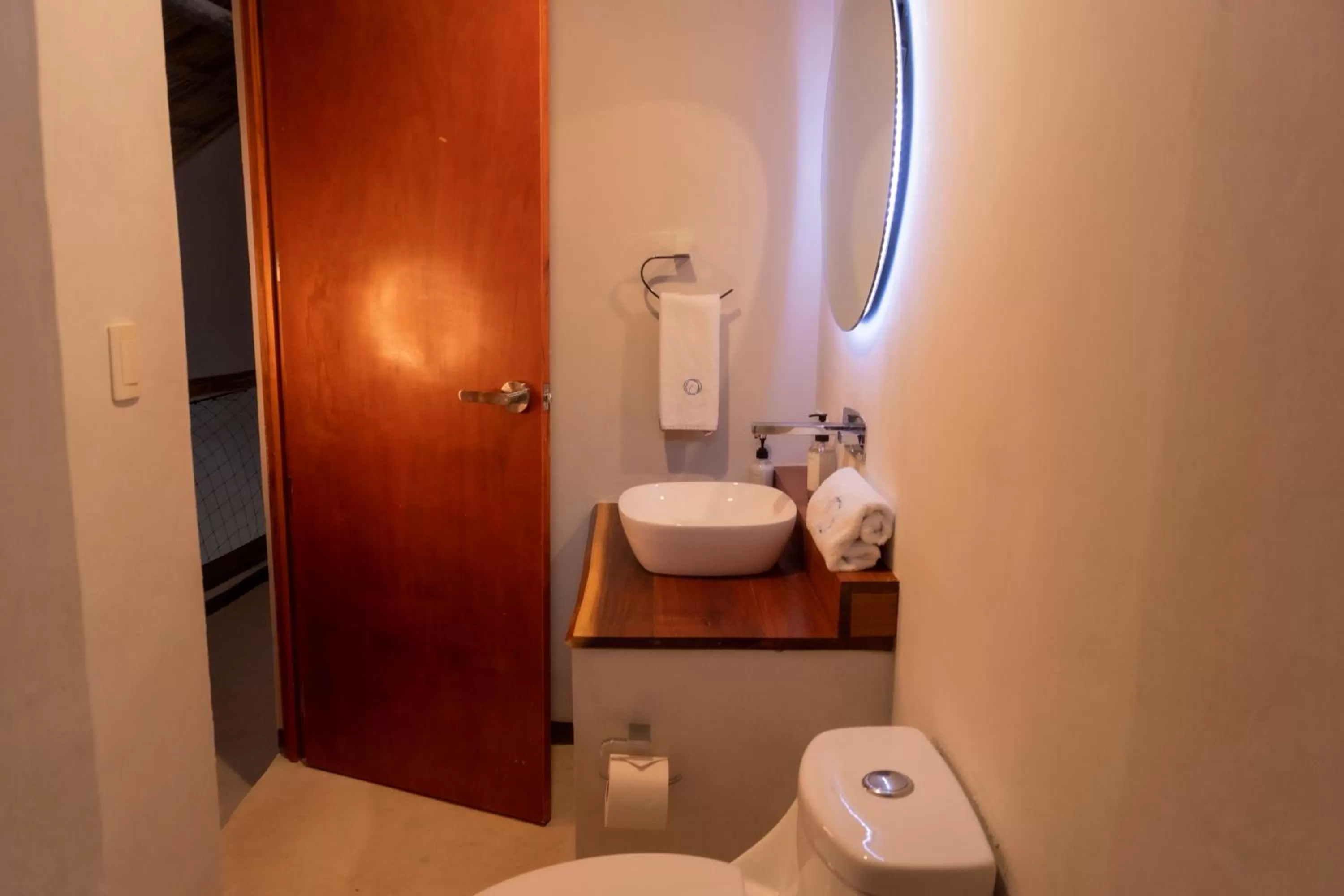 Shower in Hotel Circulo Bacalar