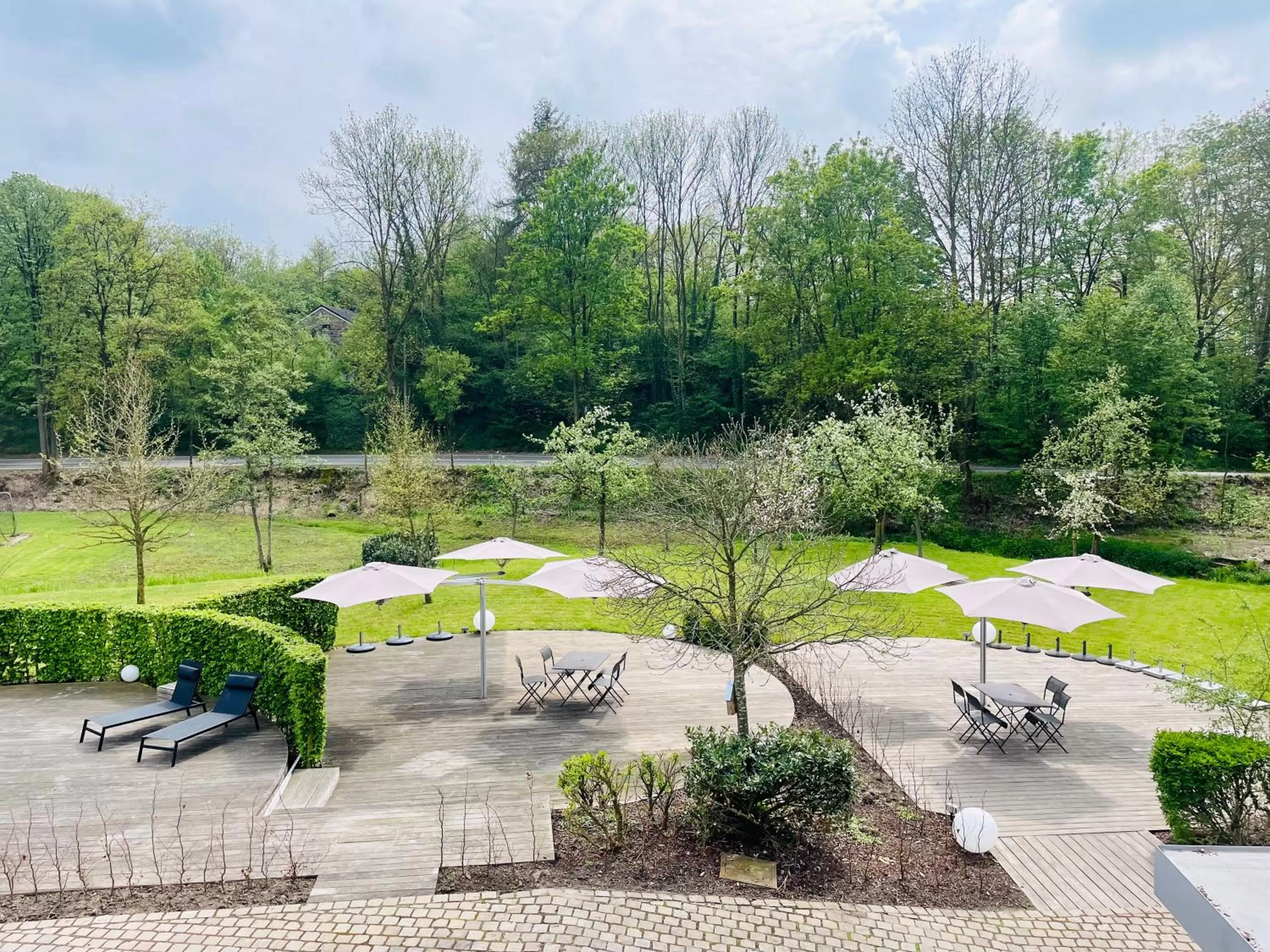 Pool View in La Bel échappée