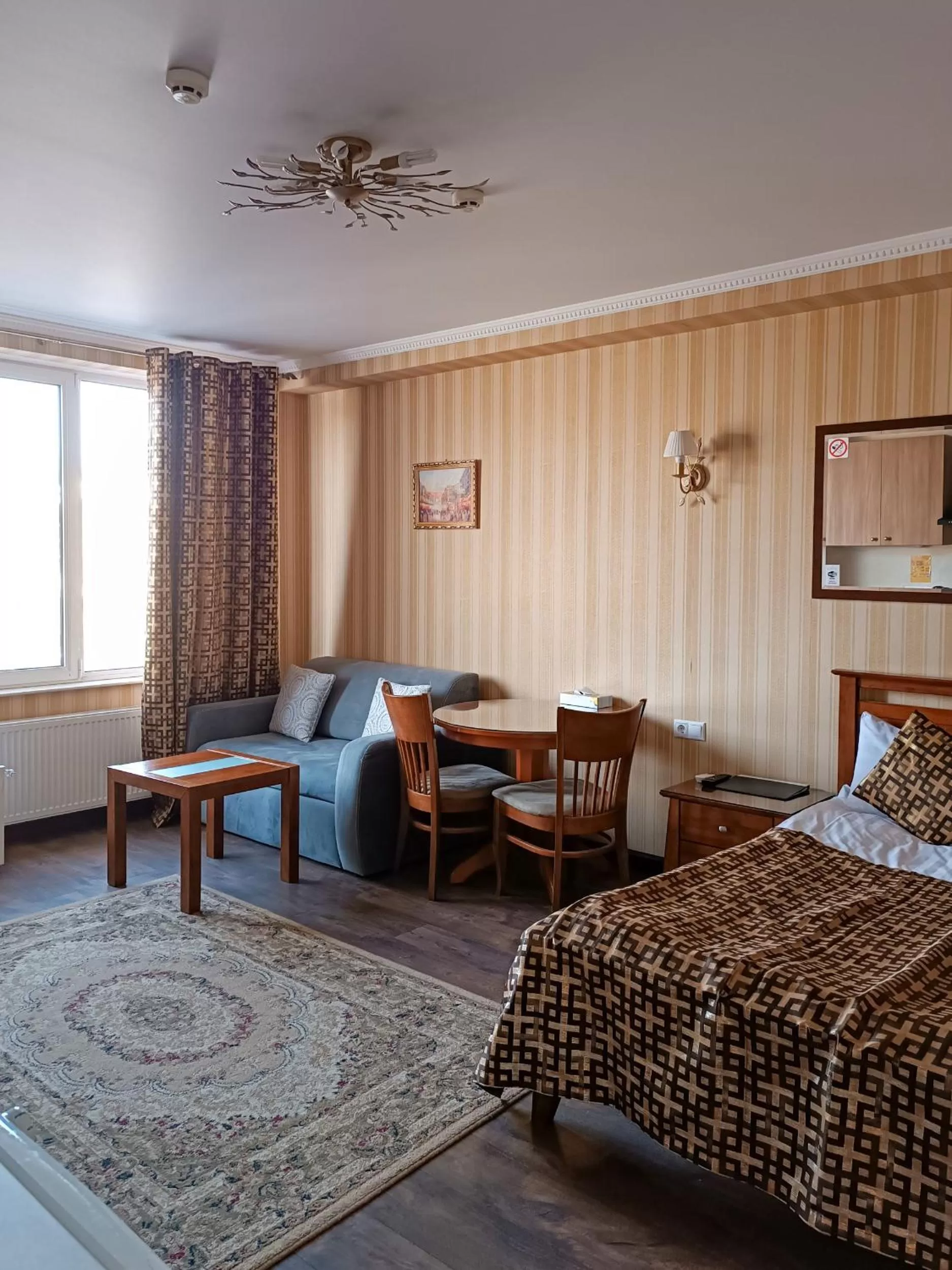 Photo of the whole room, Bed in Klassik Hotel