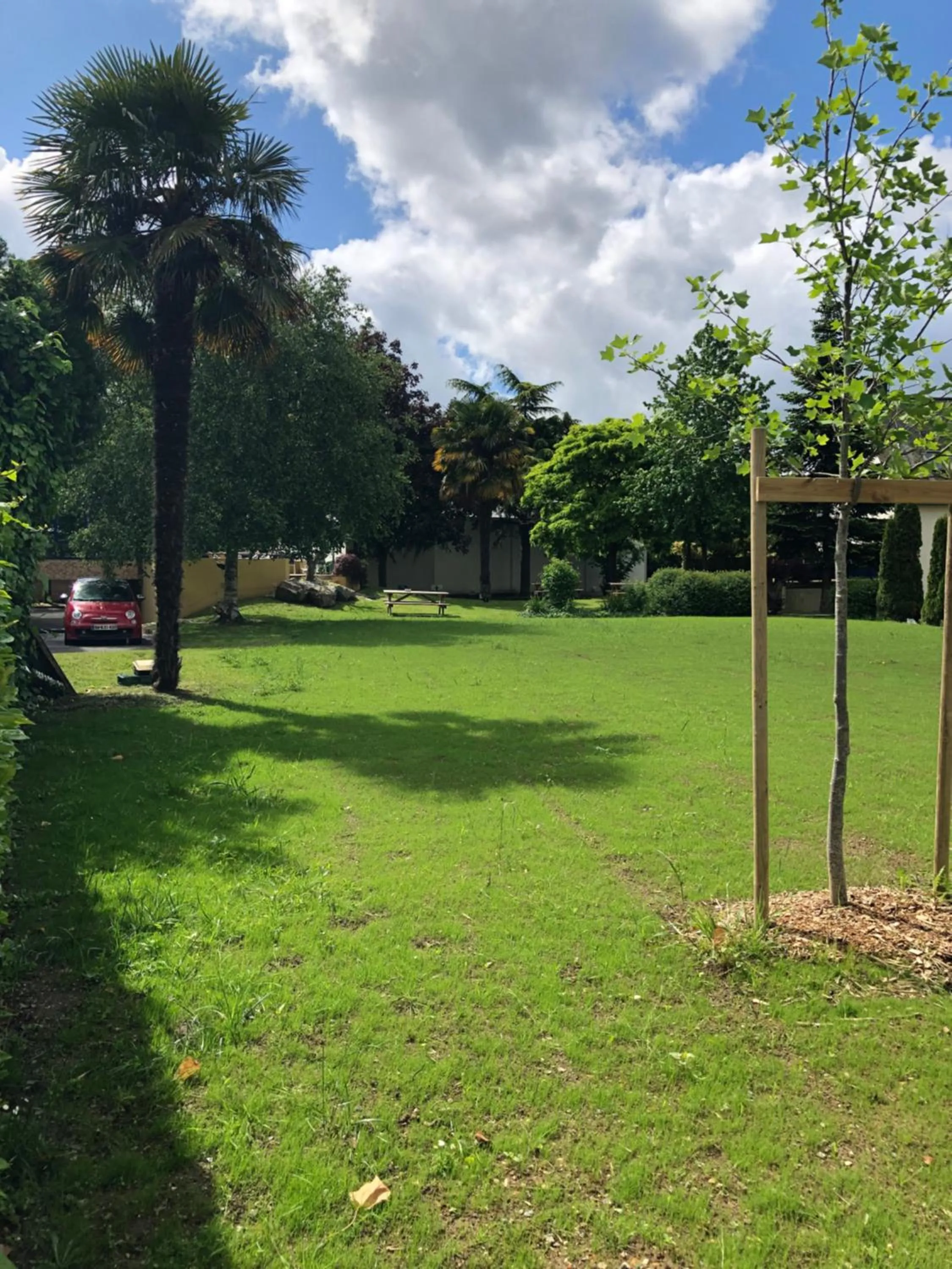 Garden in Hotel Arcantis Le Voltaire