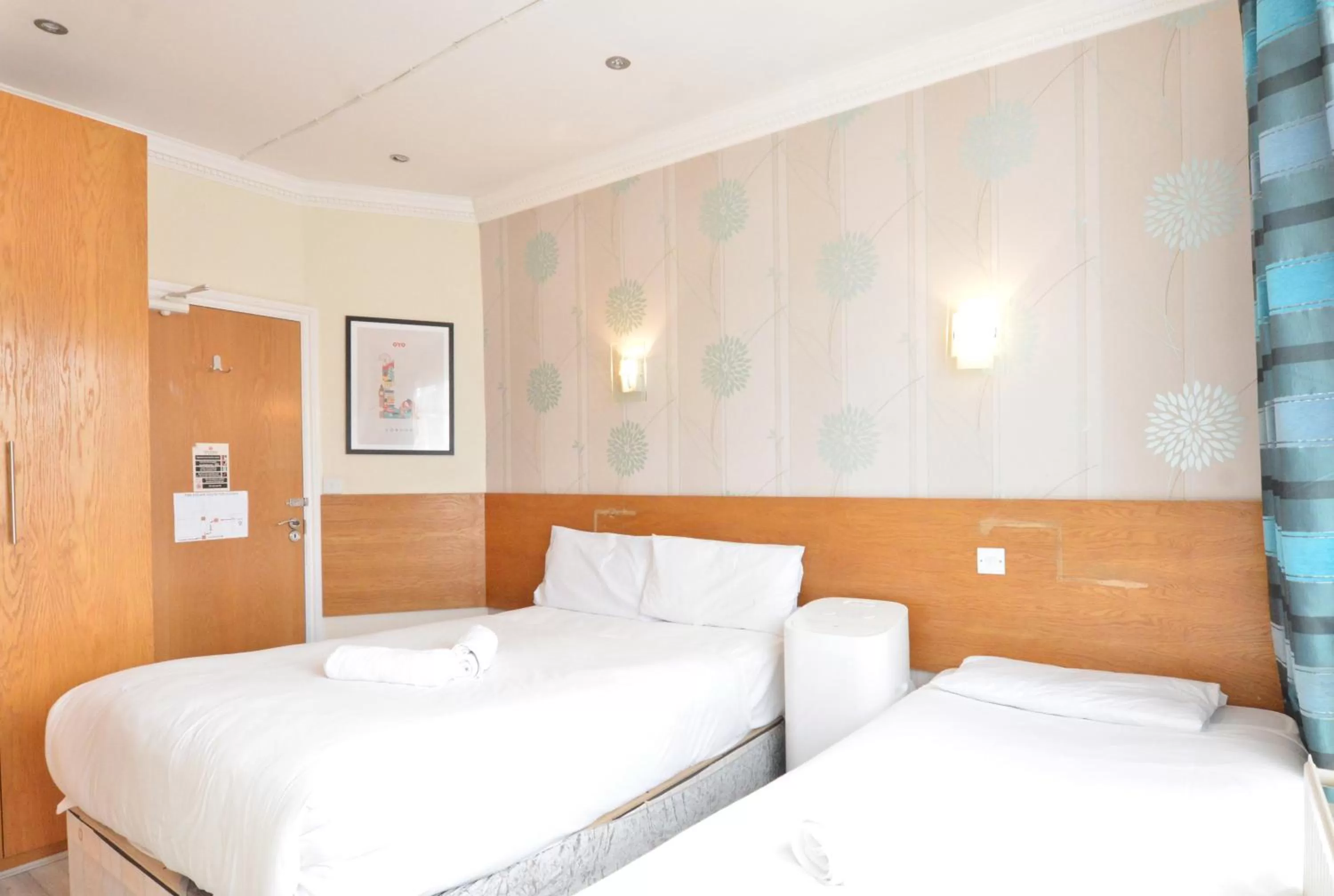 Bed in Anchor Guest House