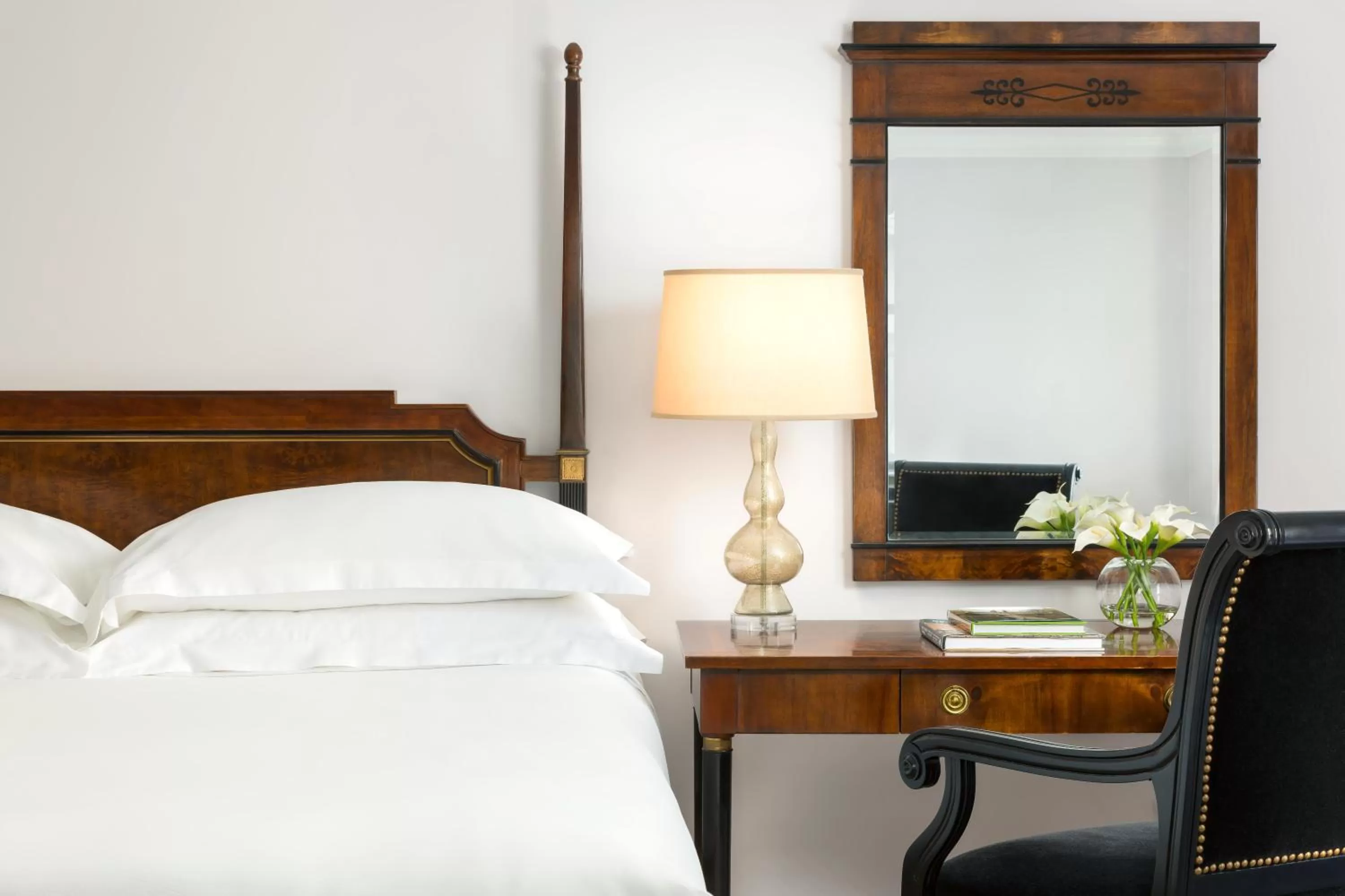 Bed in The Michelangelo Hotel