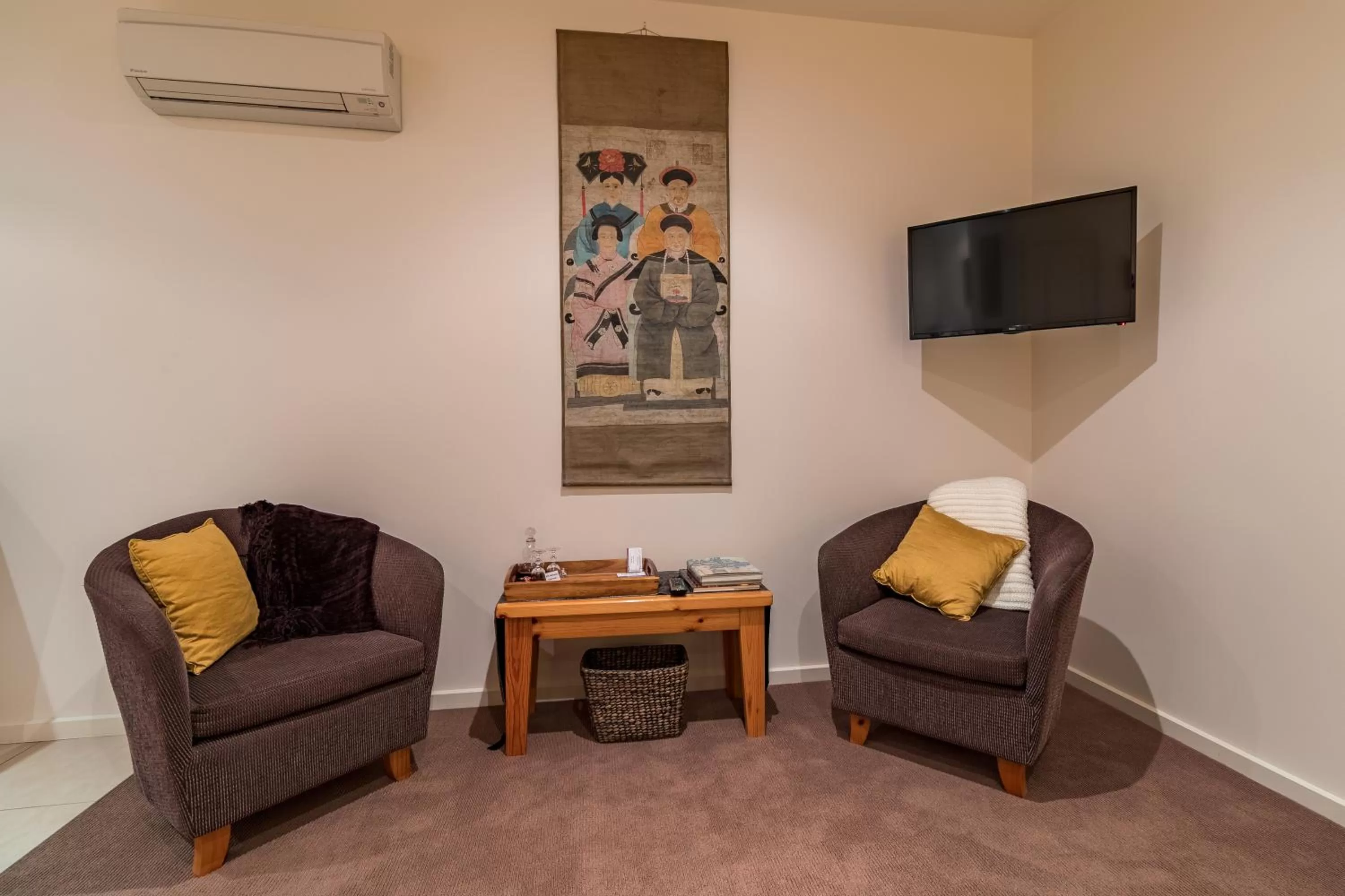 TV and multimedia in Balconies Dolphincove