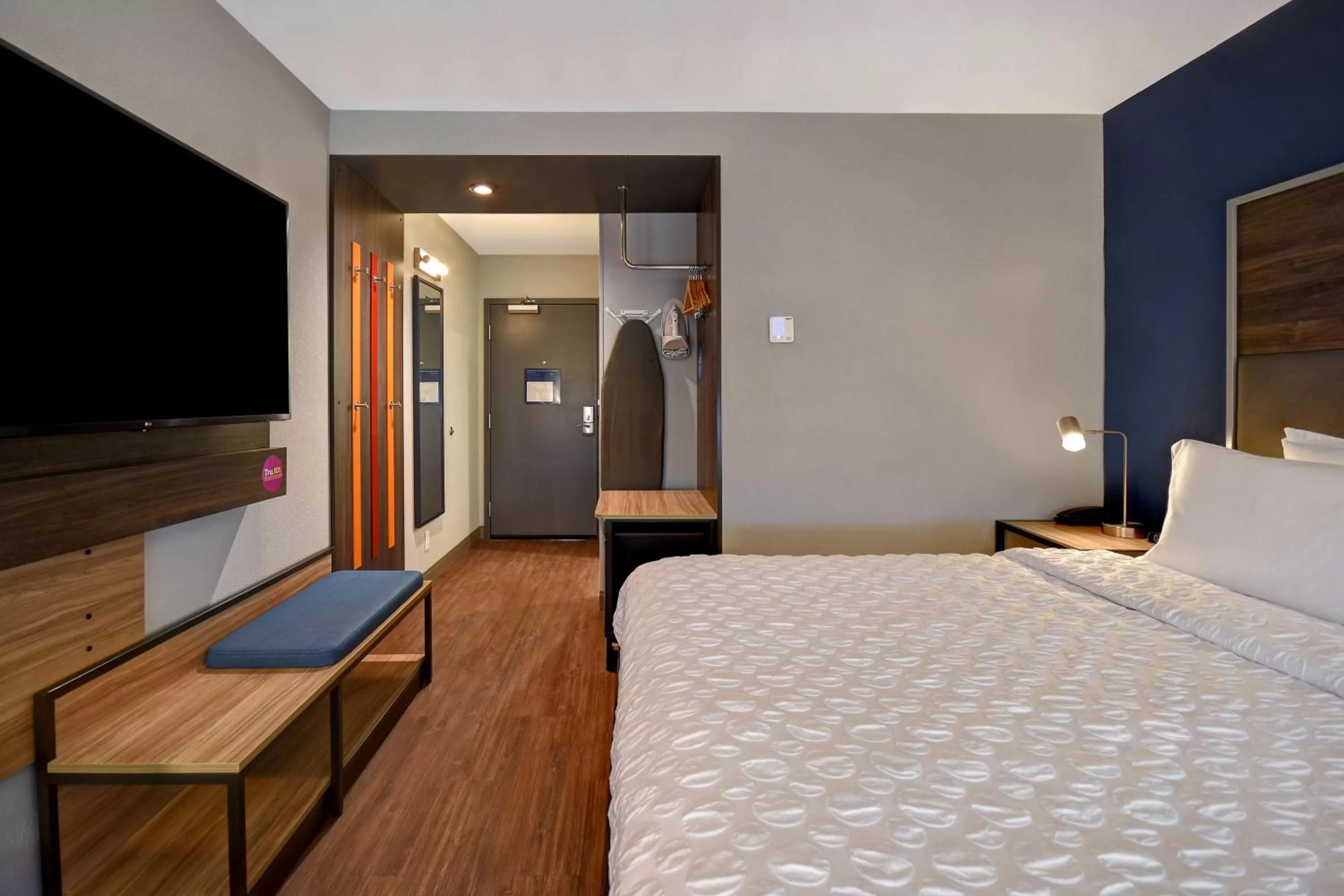 Bed in Tru By Hilton Manchester Downtown