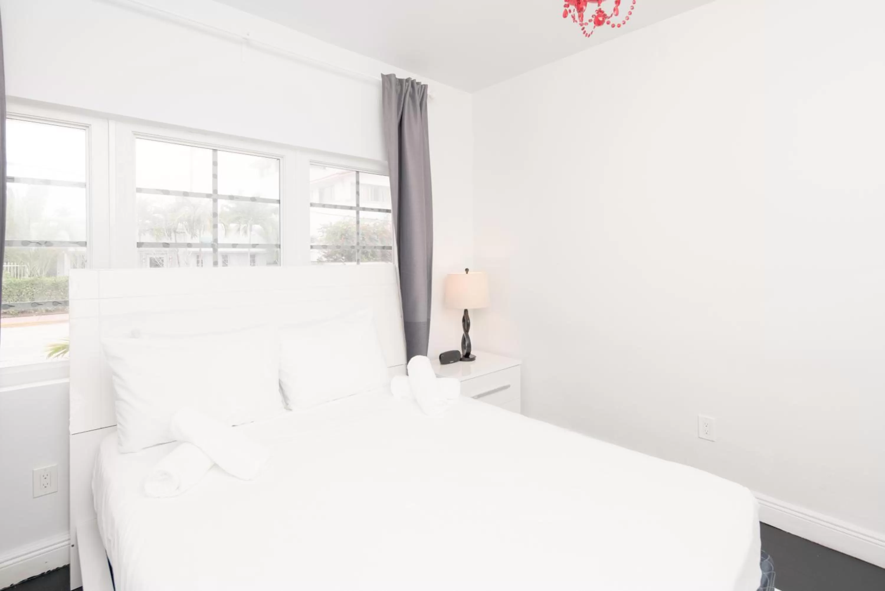 Bed in The Donovan at Miami Beach