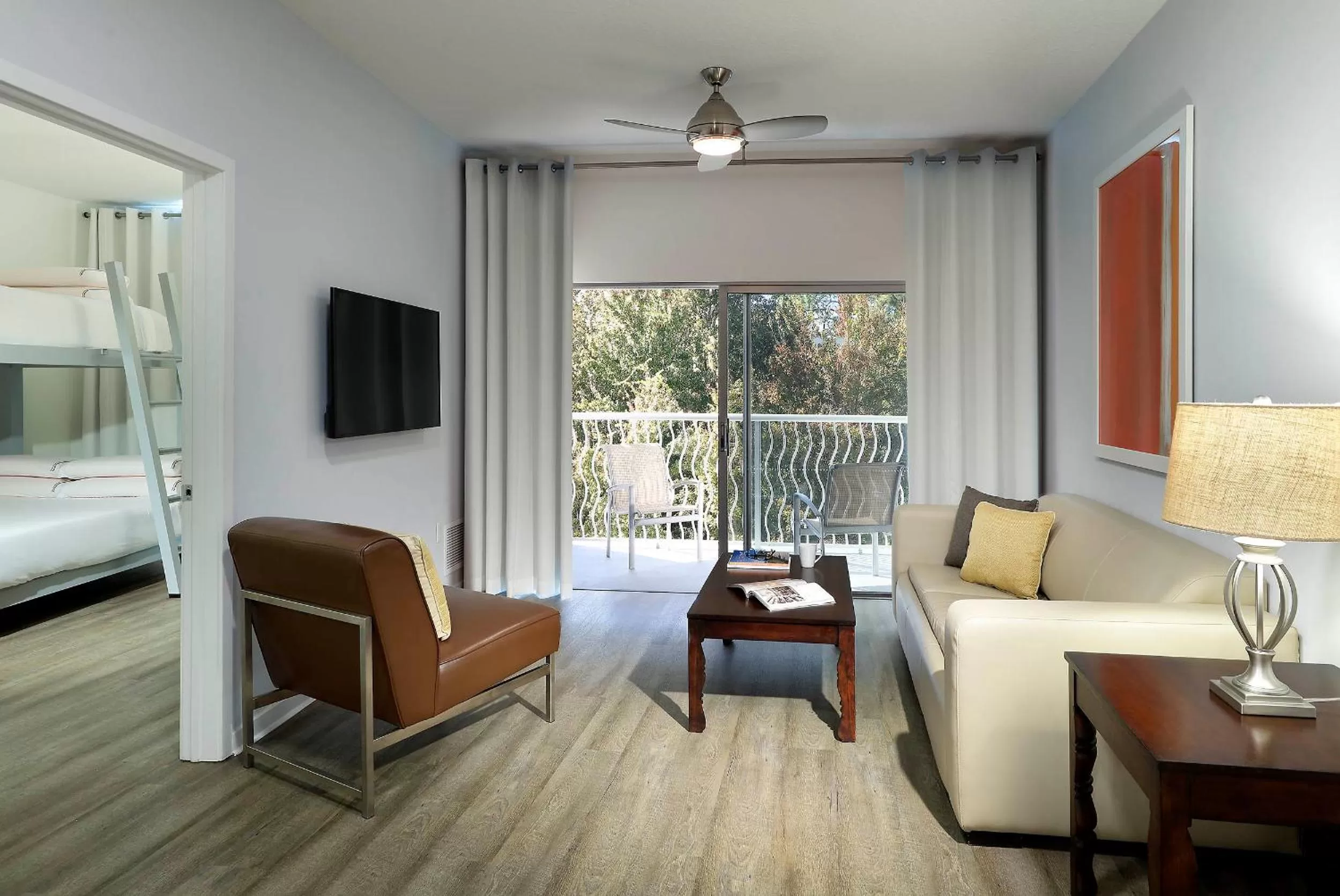 Living room, Bed in Meliá Orlando Celebration