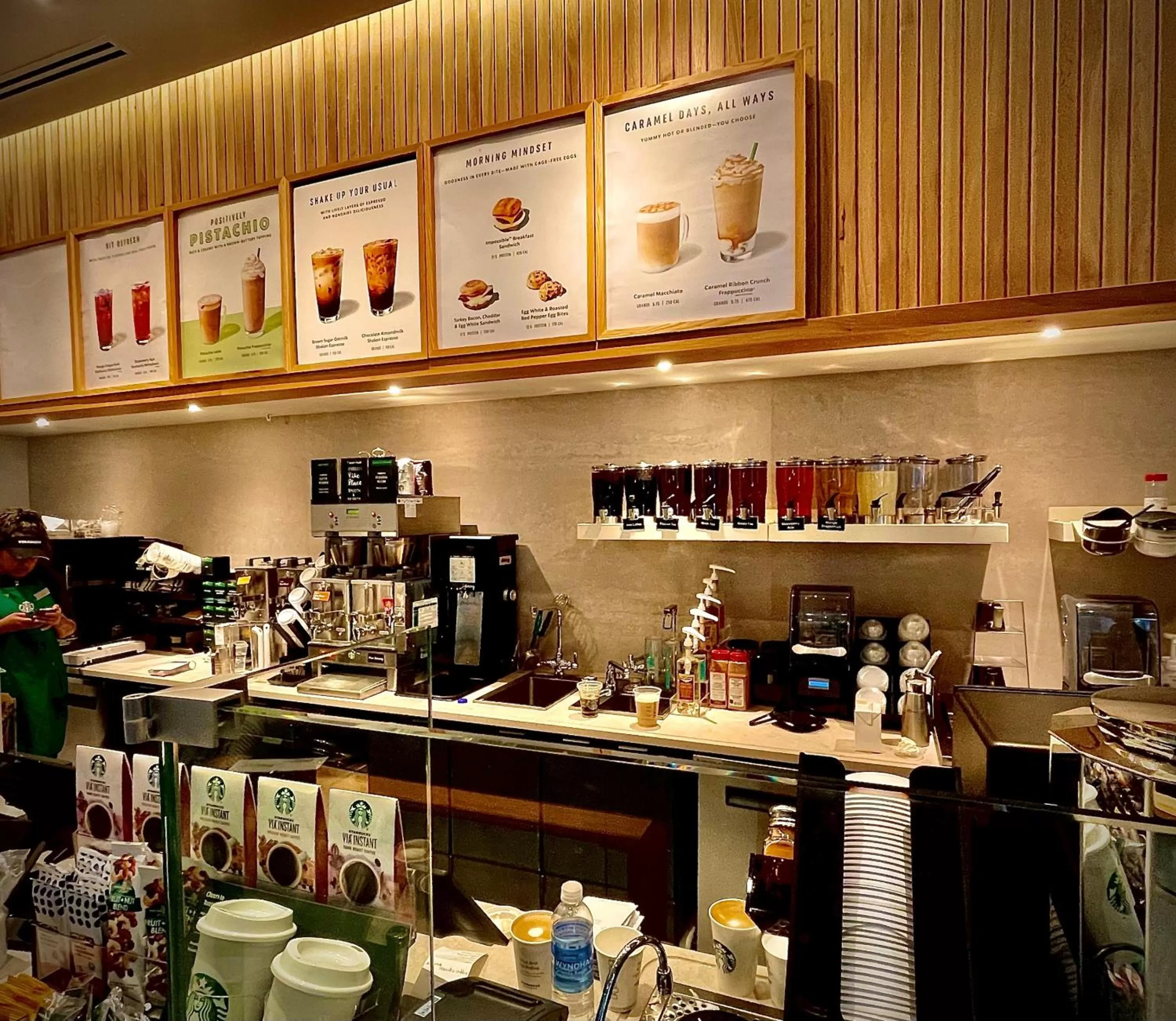 Coffee/tea facilities in Wyndham Orlando Resort & Conference Center, Celebration Area