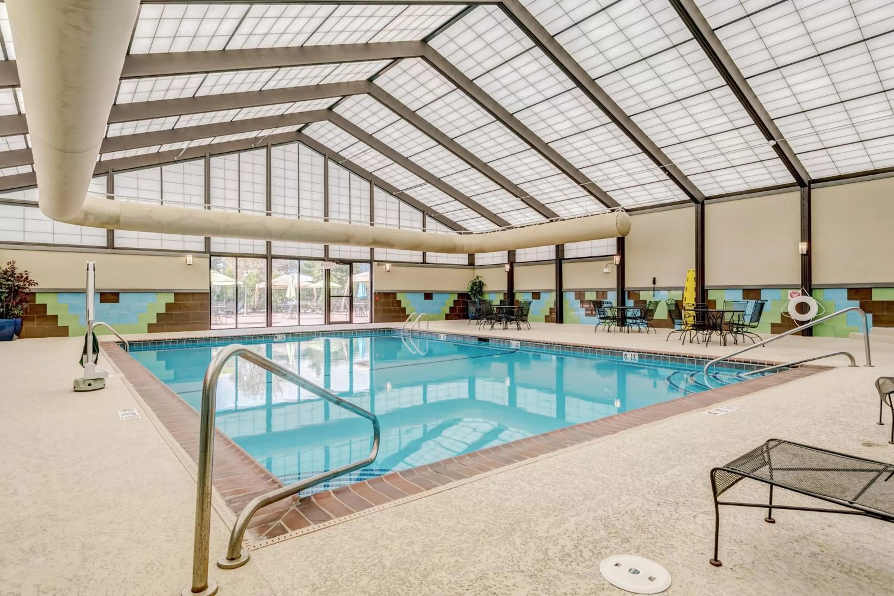 Swimming pool in Holiday Inn St. Louis Airport West Earth City by IHG