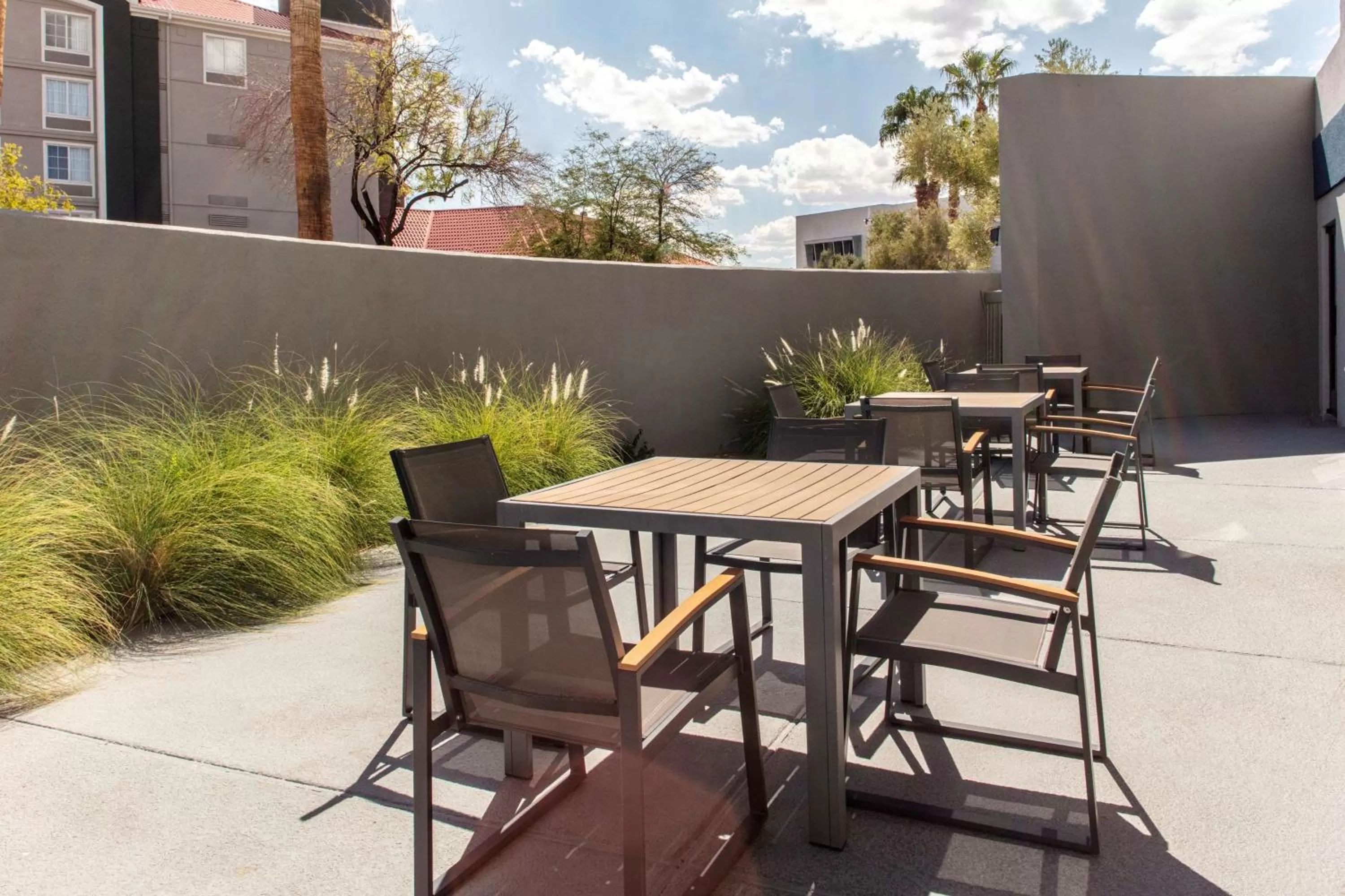 Patio in Hampton Inn Las Vegas/Summerlin
