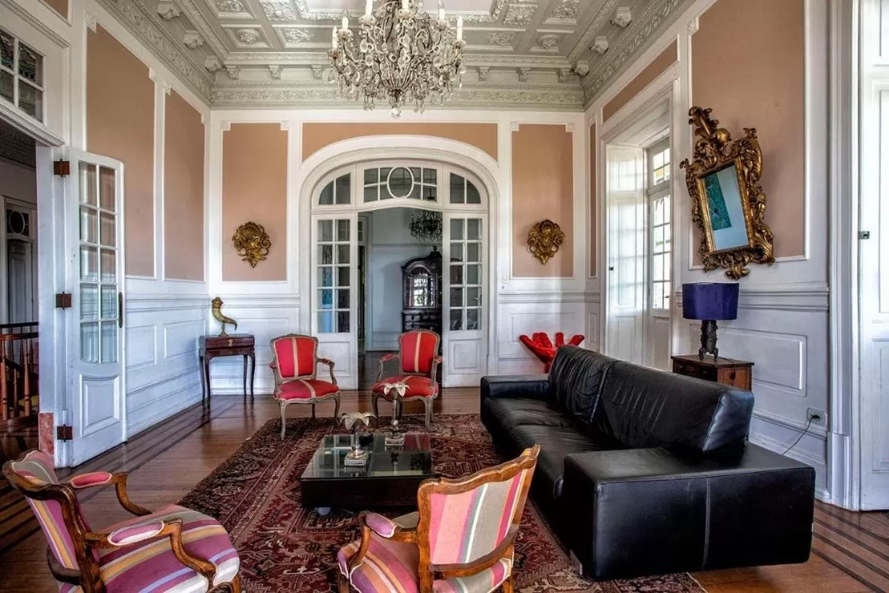 Communal lounge/ TV room in Villa Alexandrino