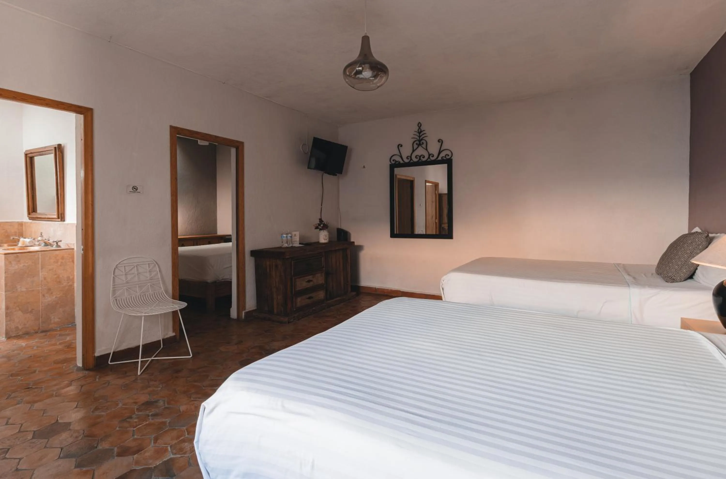 Photo of the whole room in Hotel Casa Santamaría