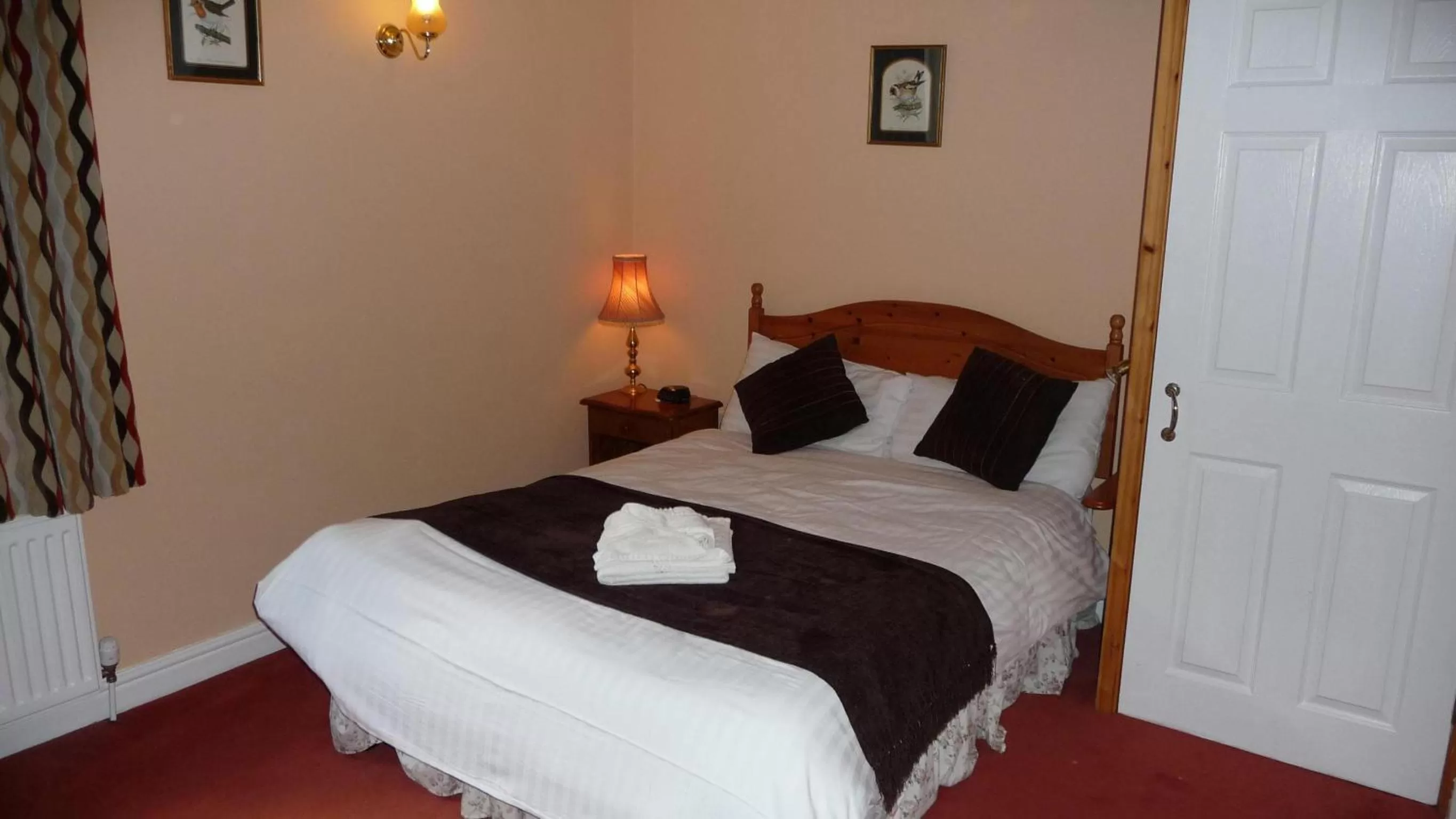 Bedroom, Bed in Malt House