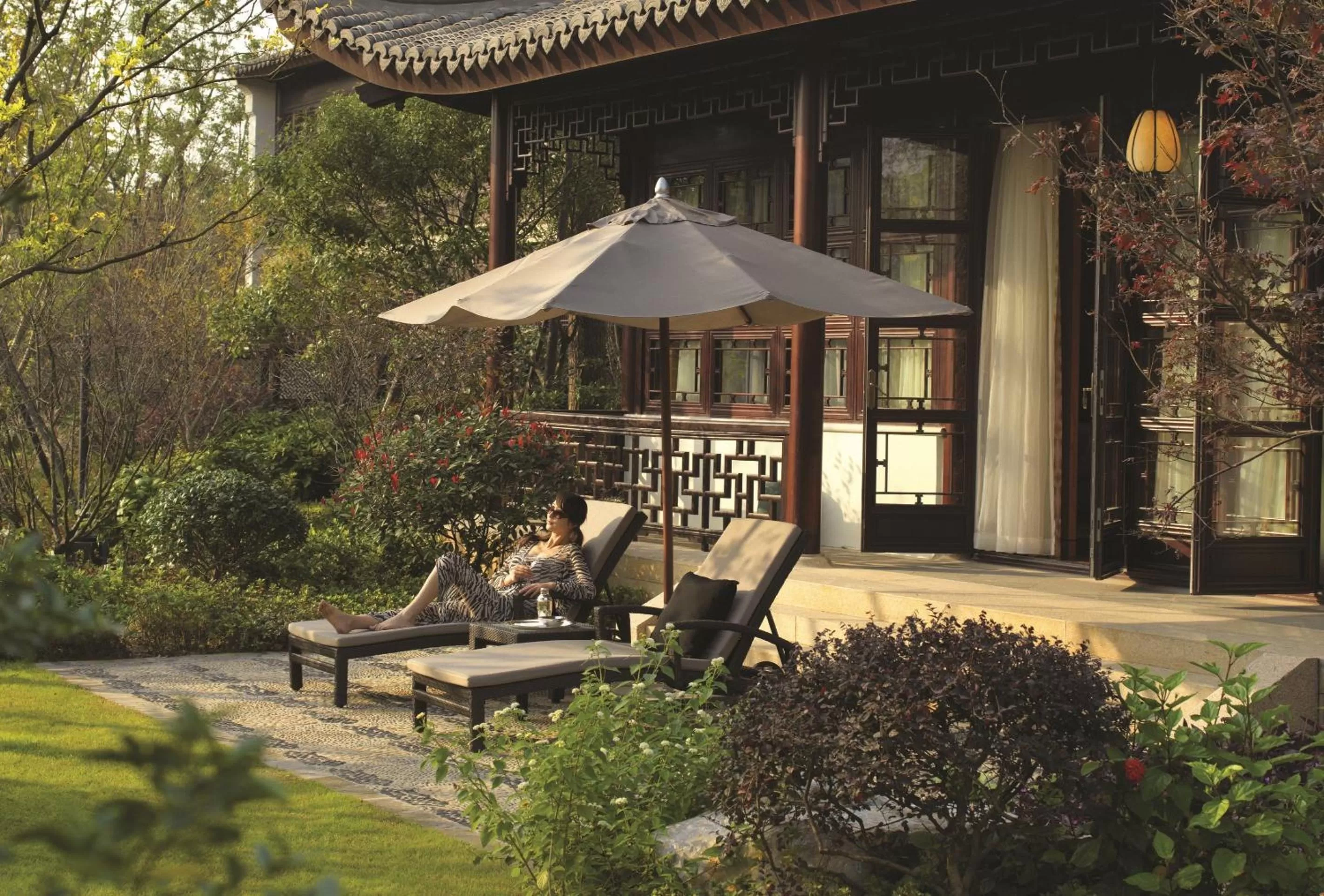 Balcony/Terrace in Four Seasons Hotel Hangzhou at West Lake