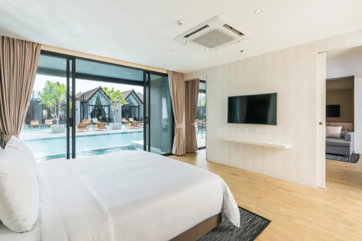 Bedroom, Bed in Ana Anan Resort & Villas Pattaya