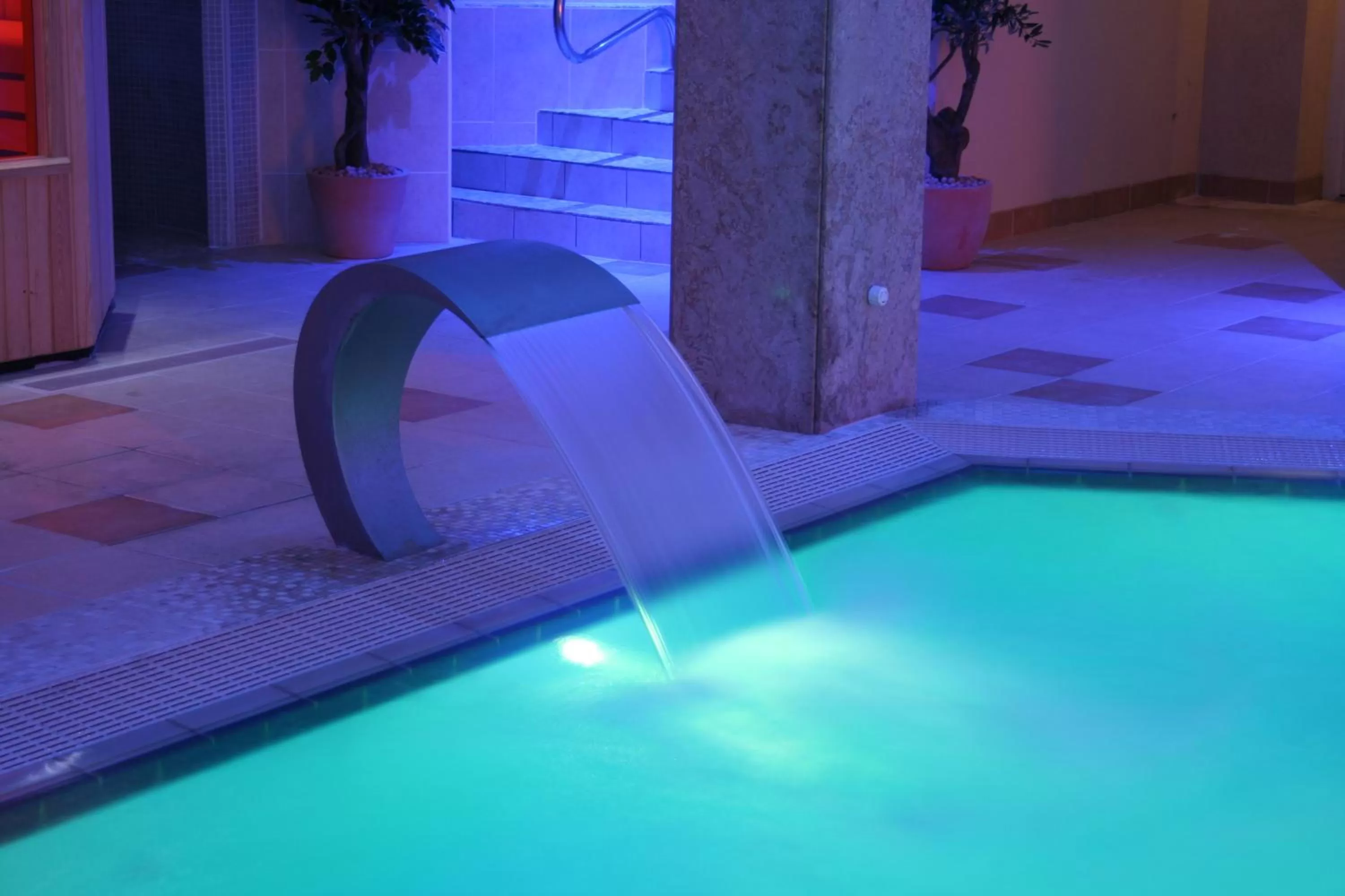 Hot Tub in The Cliff Hotel & Spa