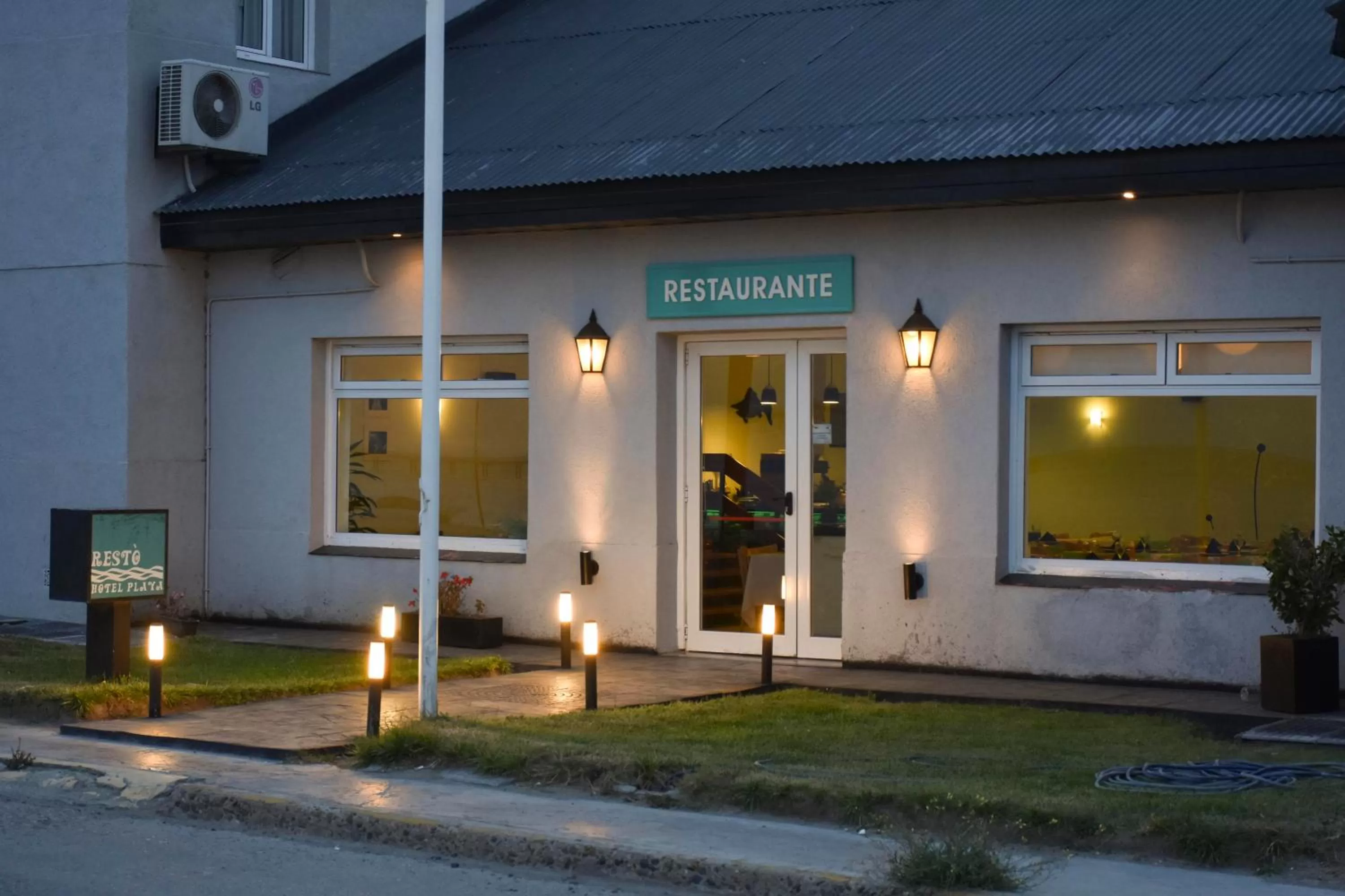 Property building in Hotel Playa