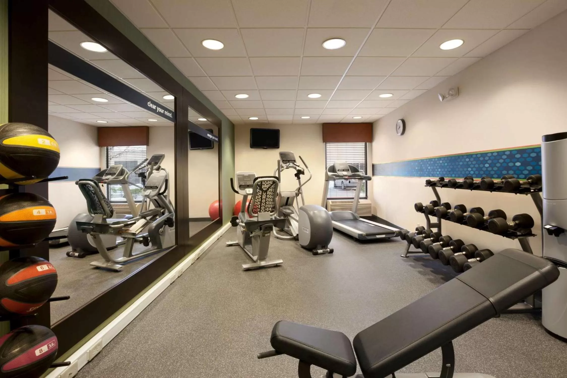 Fitness centre/facilities in Hampton Inn Boston/Braintree