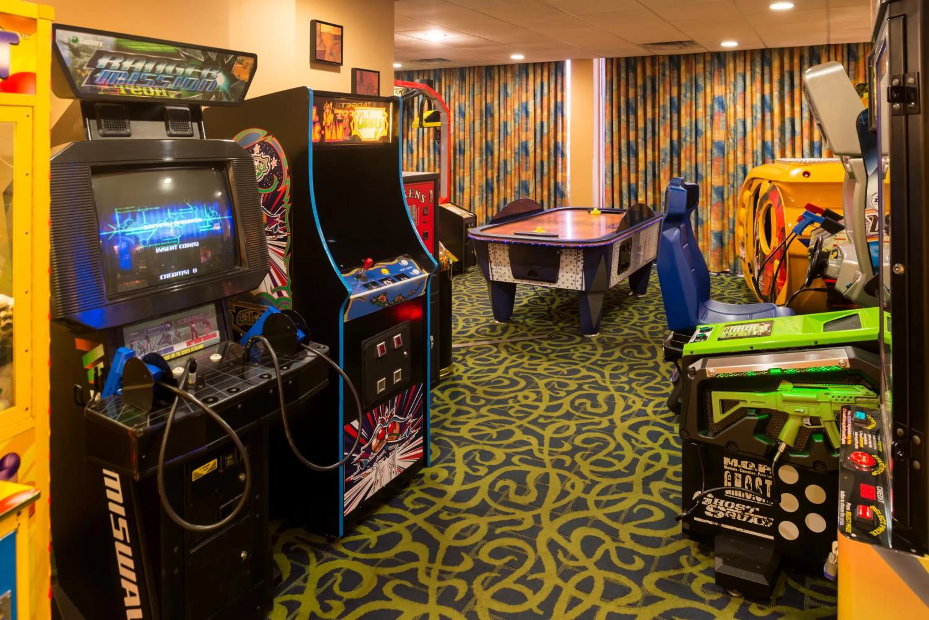 Game Room in Holiday Inn & Suites Orlando SW - Celebration Area by IHG