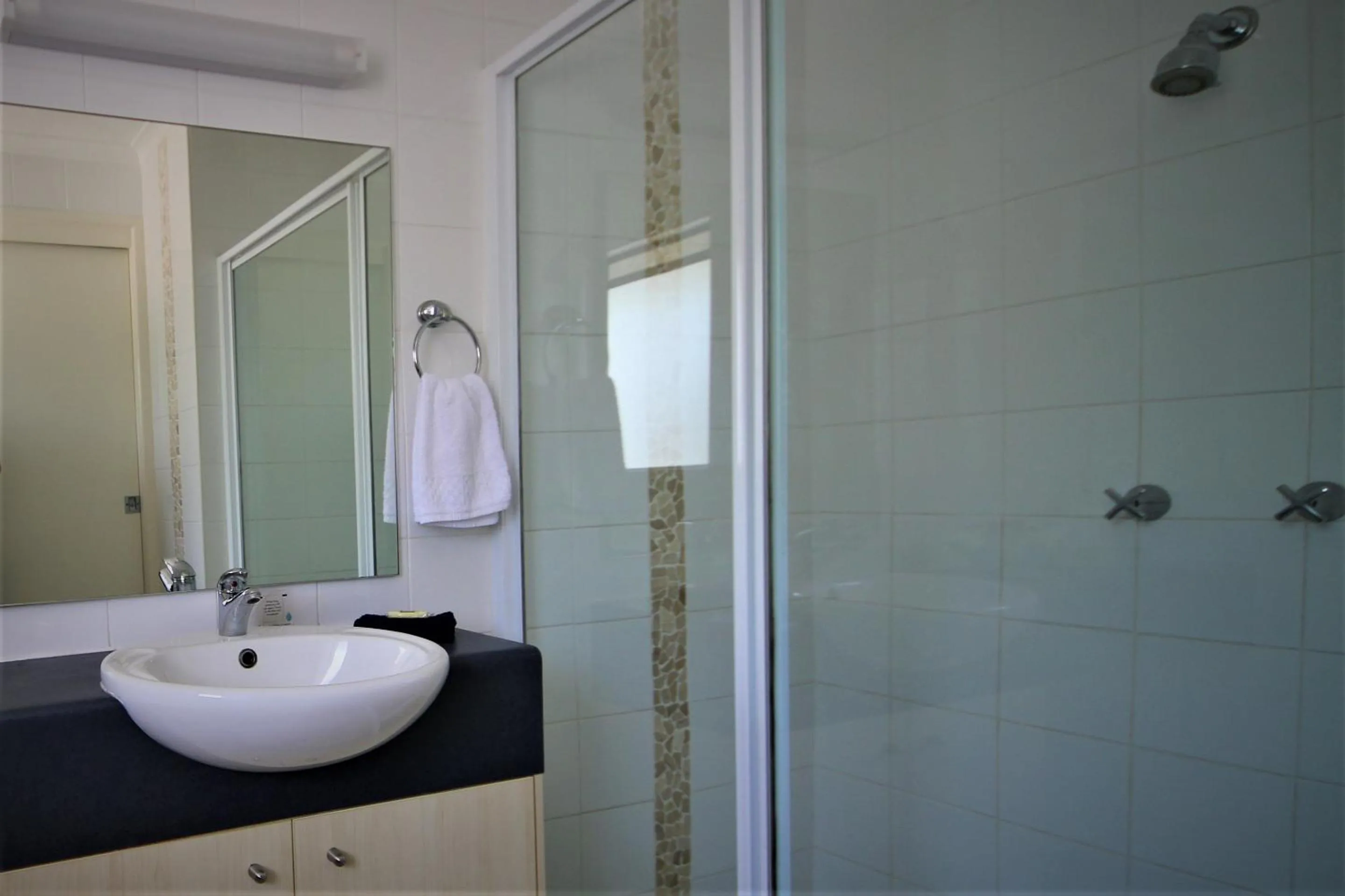 Bathroom in Pacific Palms Motor Inn