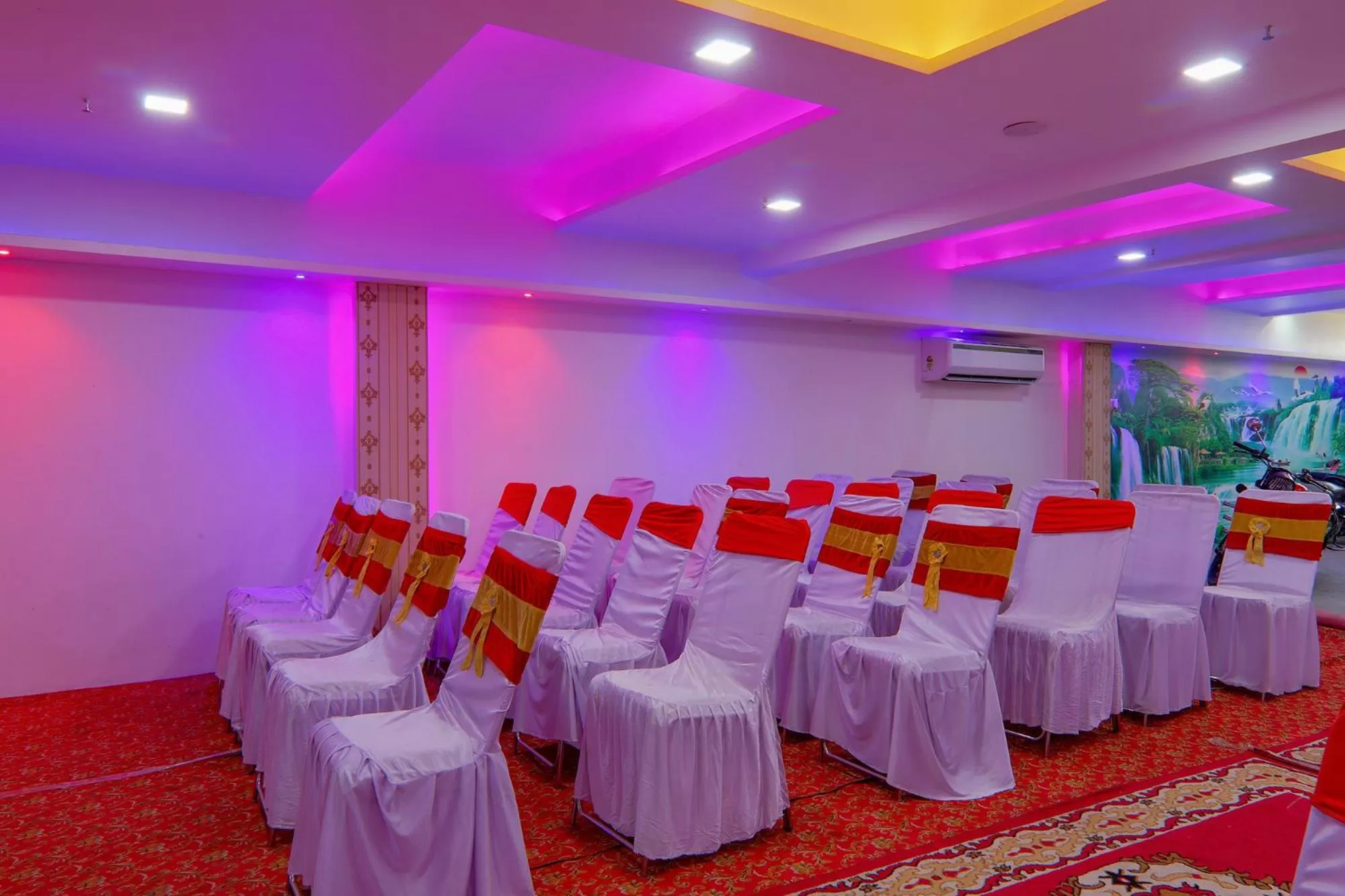 Banquet/Function facilities in Via Moti Mahal - Sarnath museum