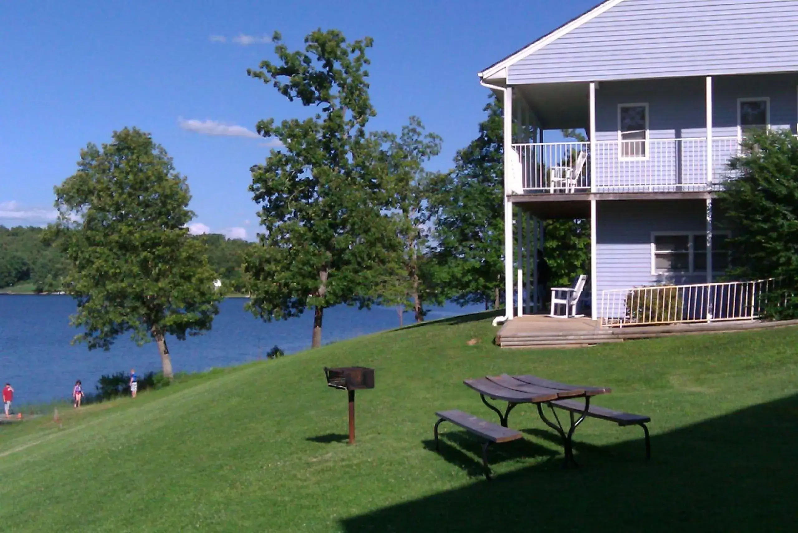 Two-Bedroom Townhouse in Crown Lake Resort & RV Two-Bedroom Townhouse in Crown Lake Resort & RV
