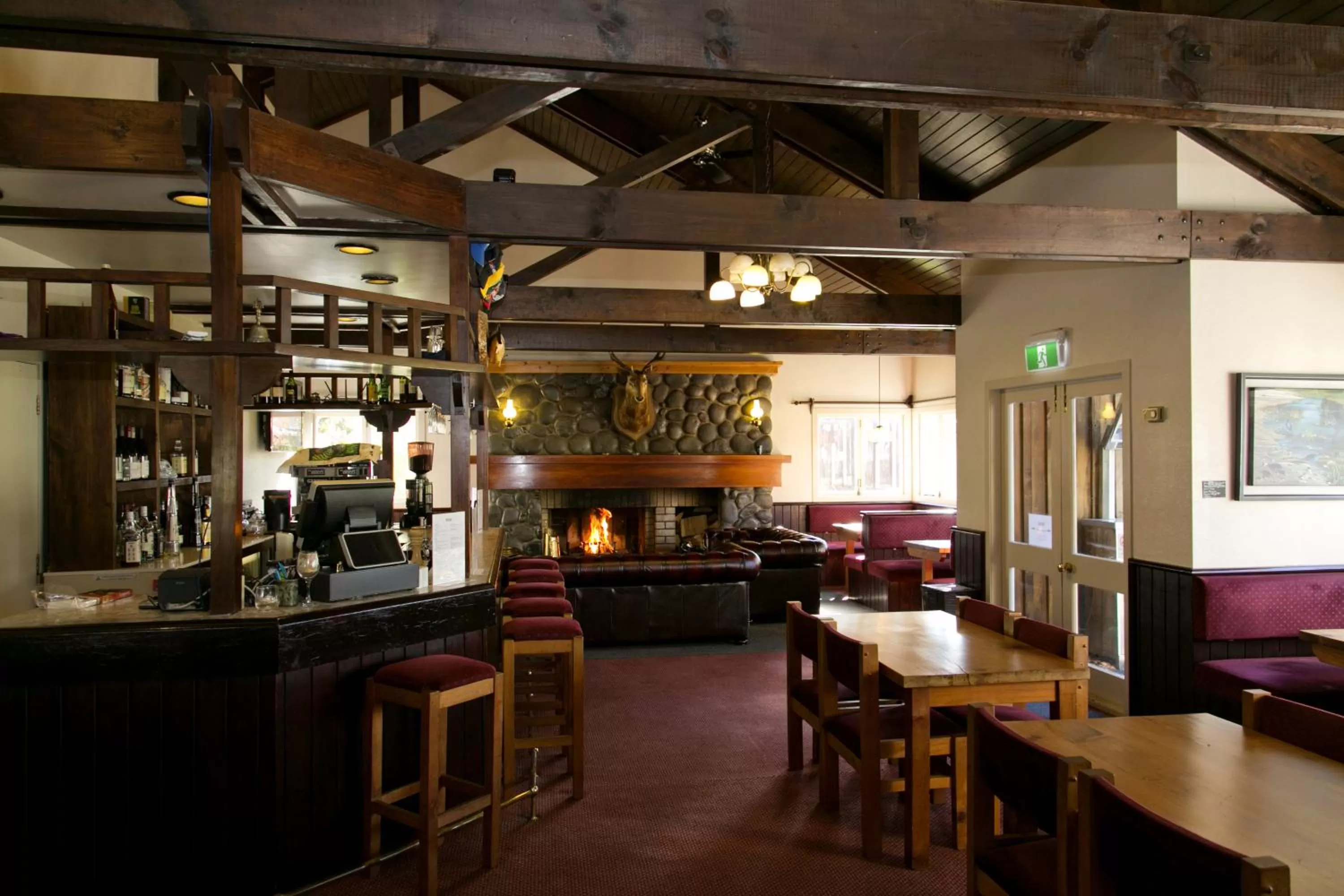 Lounge or bar in Turangi Bridge Motel