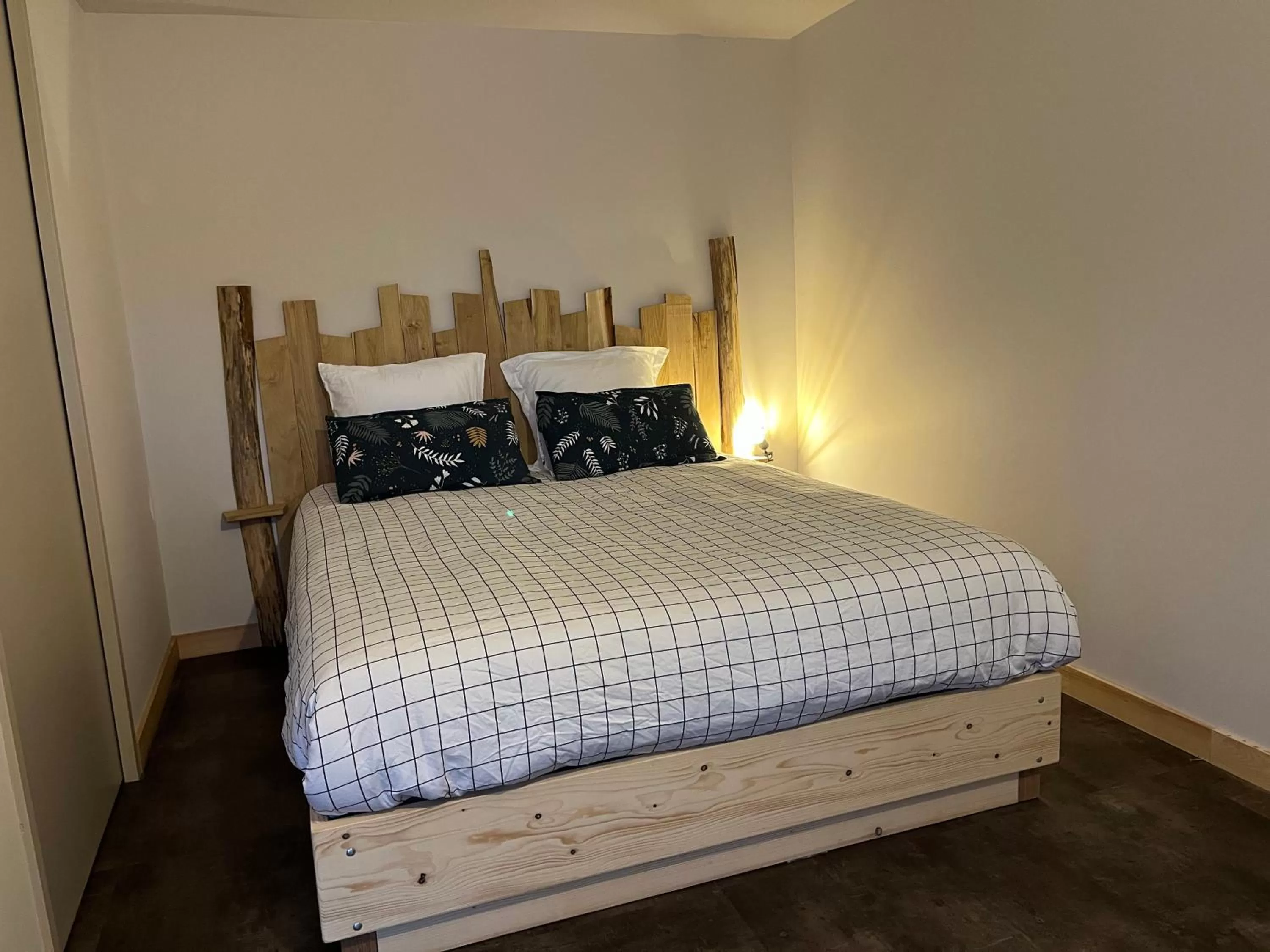 Bed in Hôtel En Tilleul