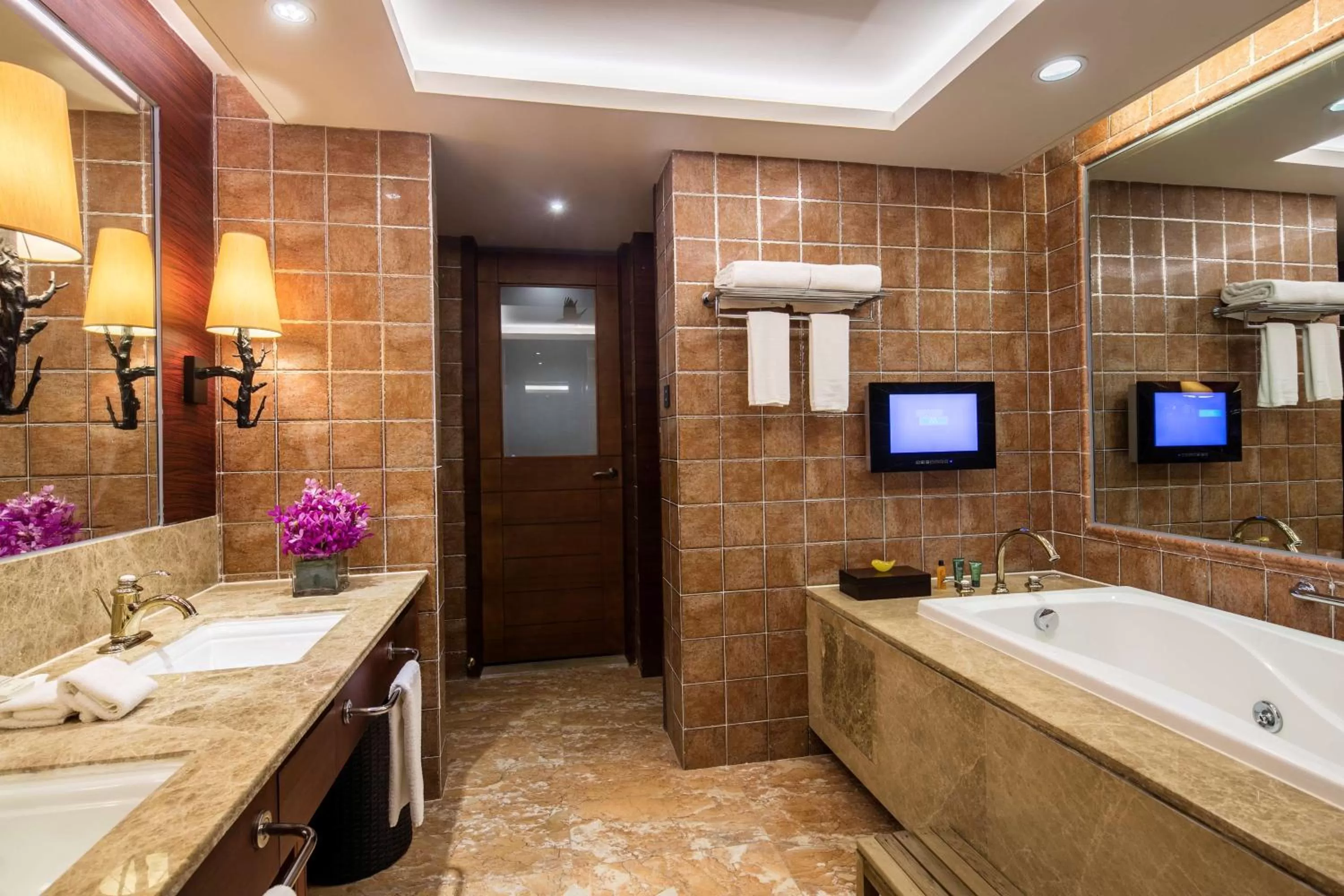 Bathroom in Hilton Sanqingshan Resort