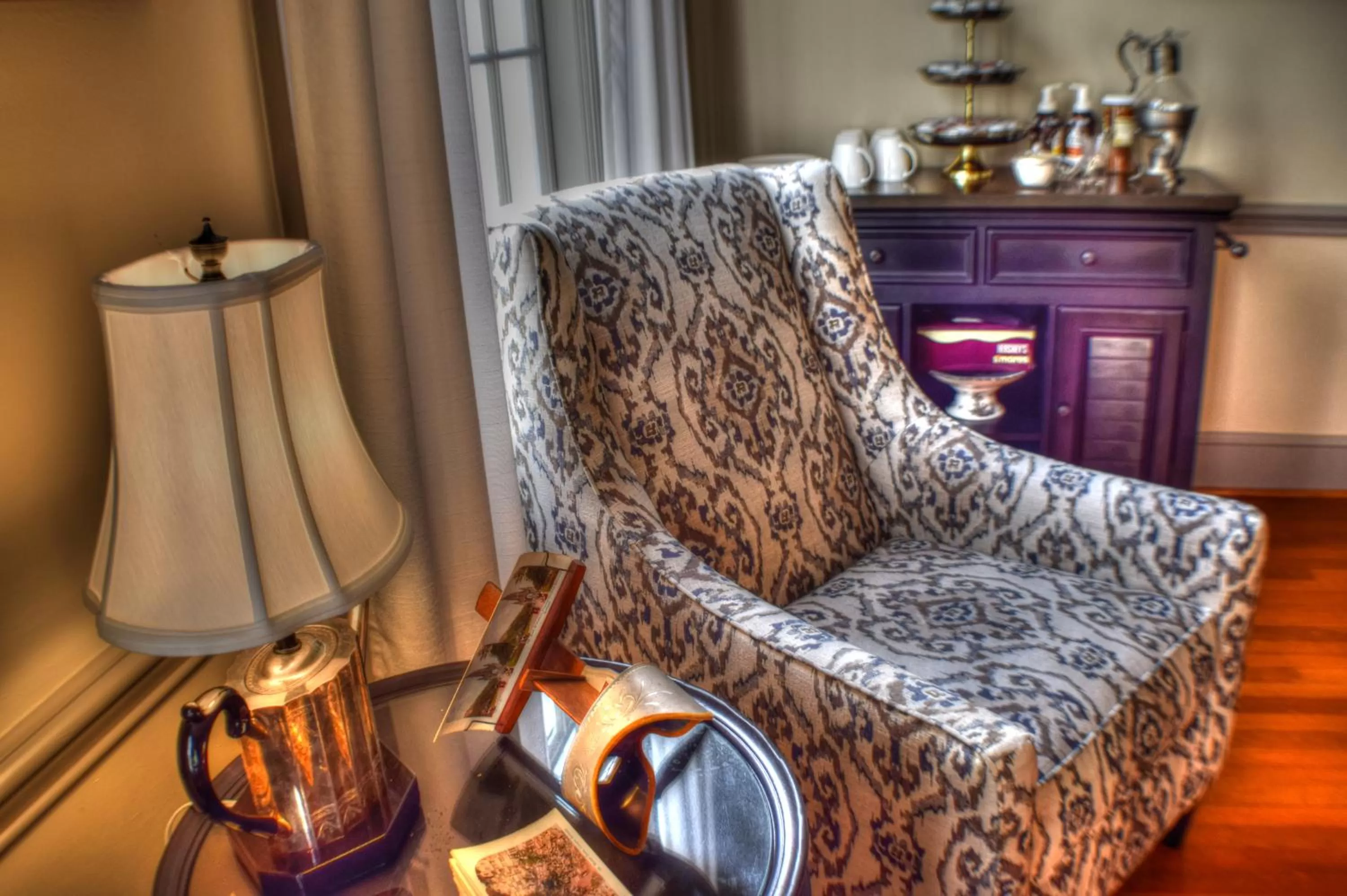 Seating Area in The Holly and Ivy Inn