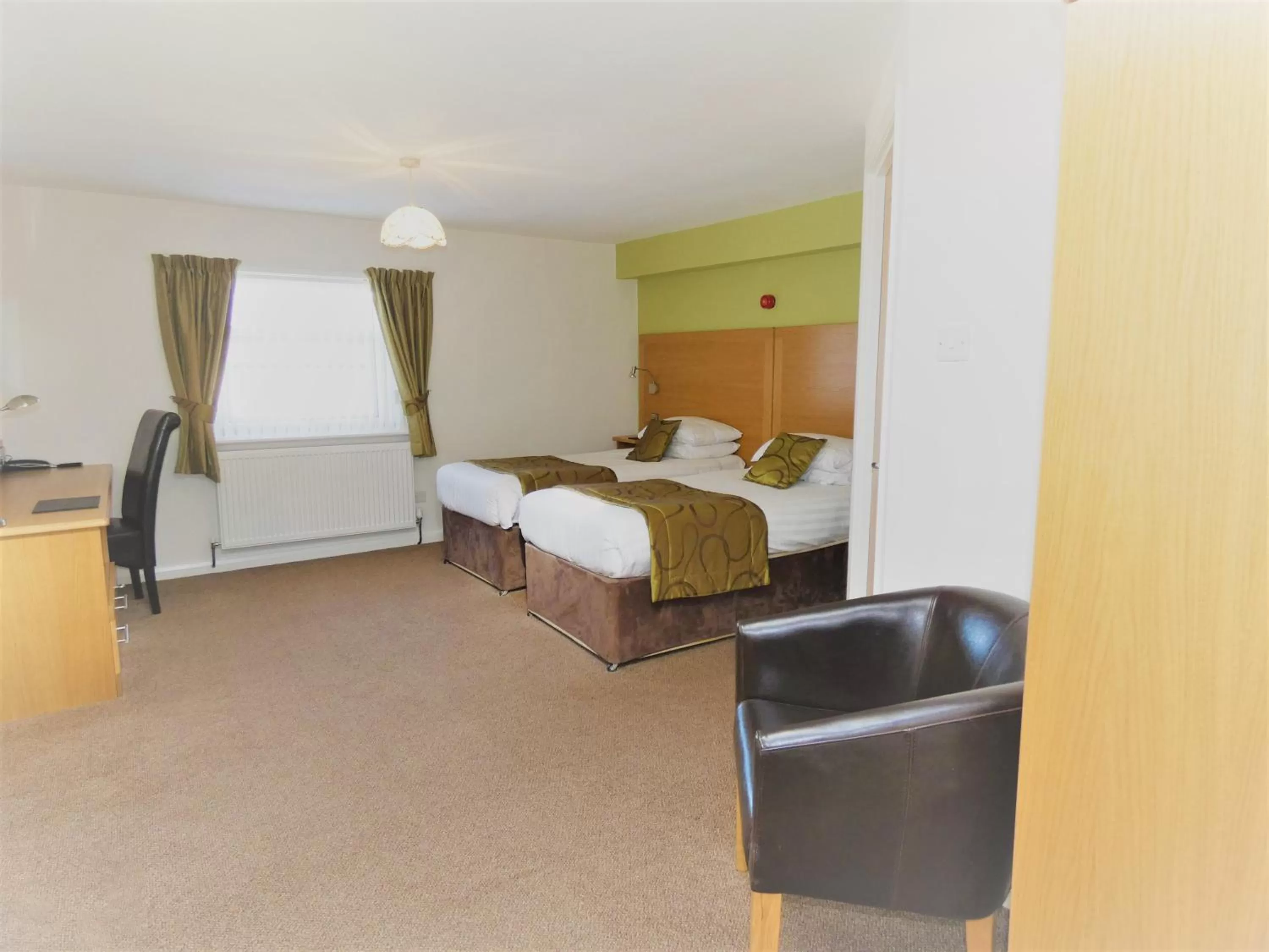 Bedroom, Bed in The Old Ginn House Inn