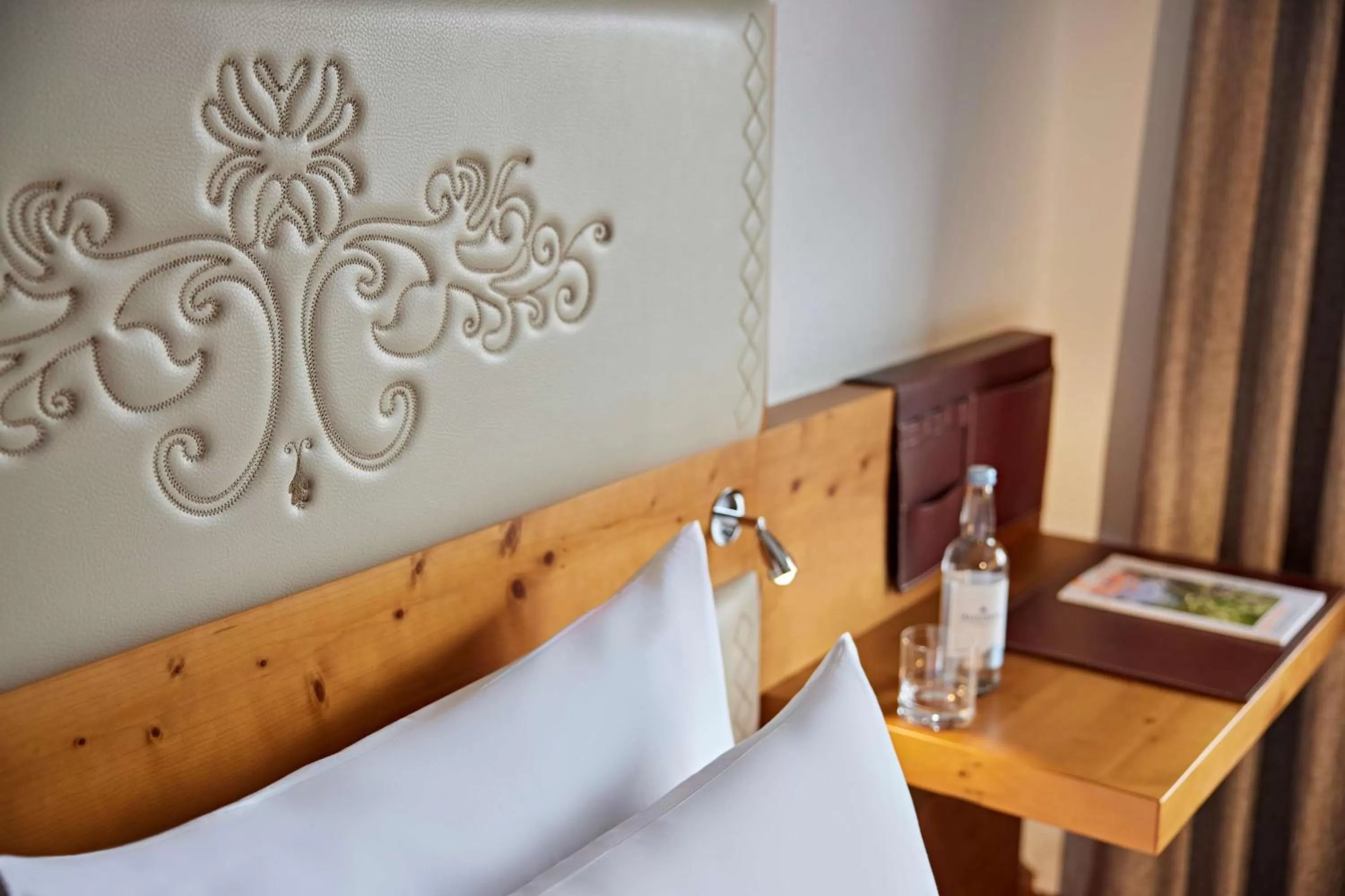 Bedroom, Bed in Parkhotel Oberstaufen