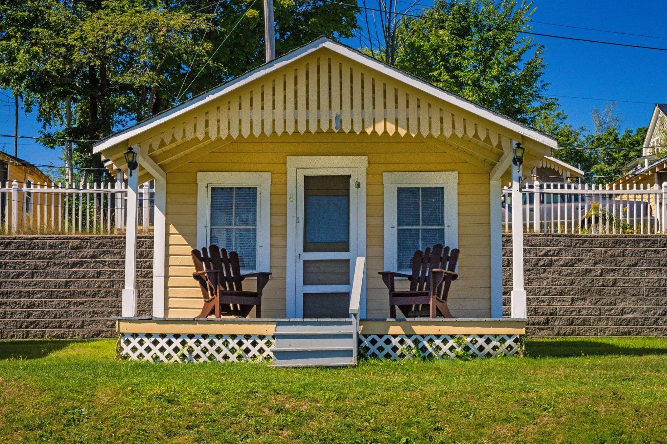 Photo of the whole room in Half Moon Motel & Cottages