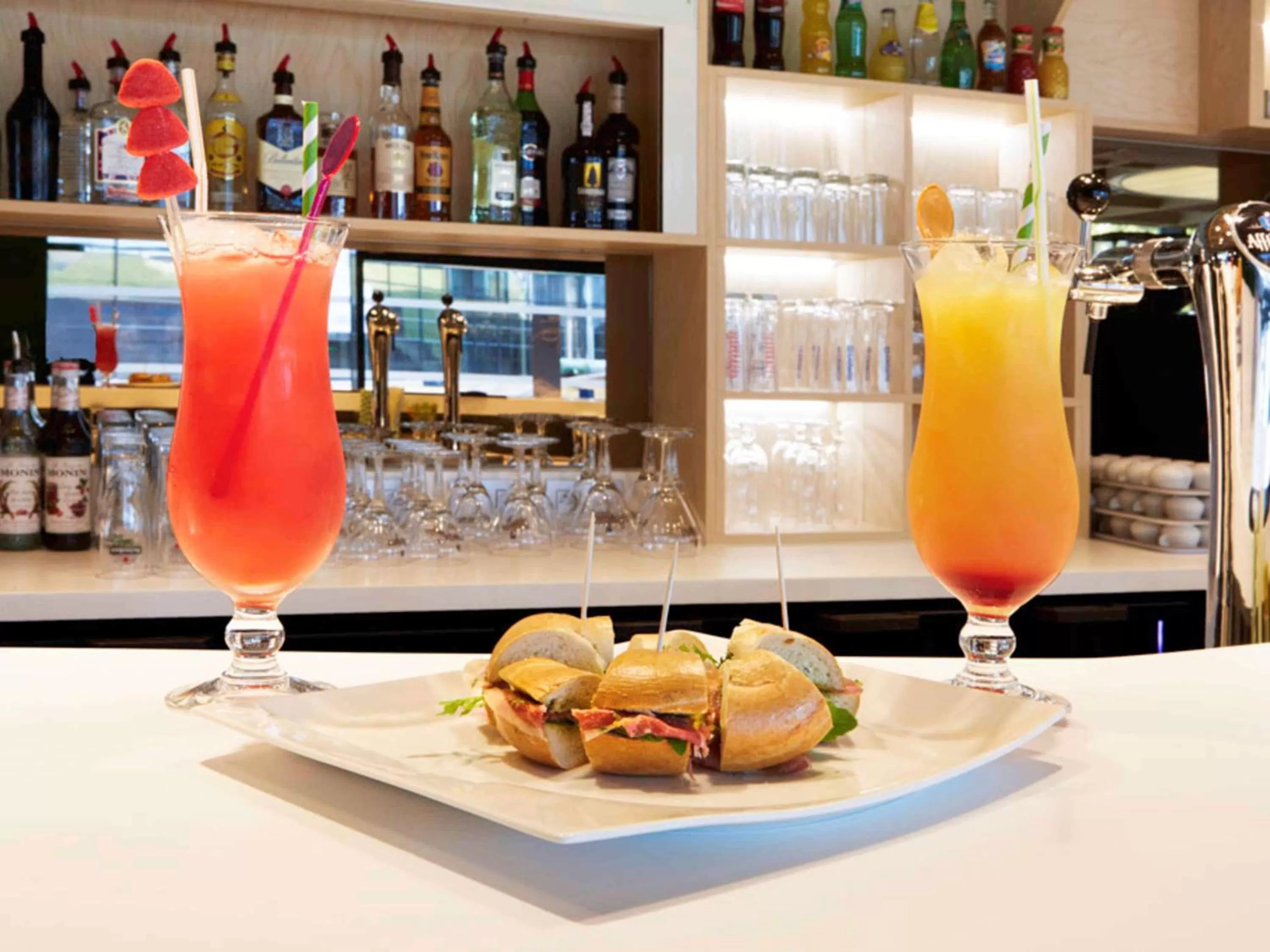 Lounge or bar in ibis Styles Paris Charles de Gaulle Airport