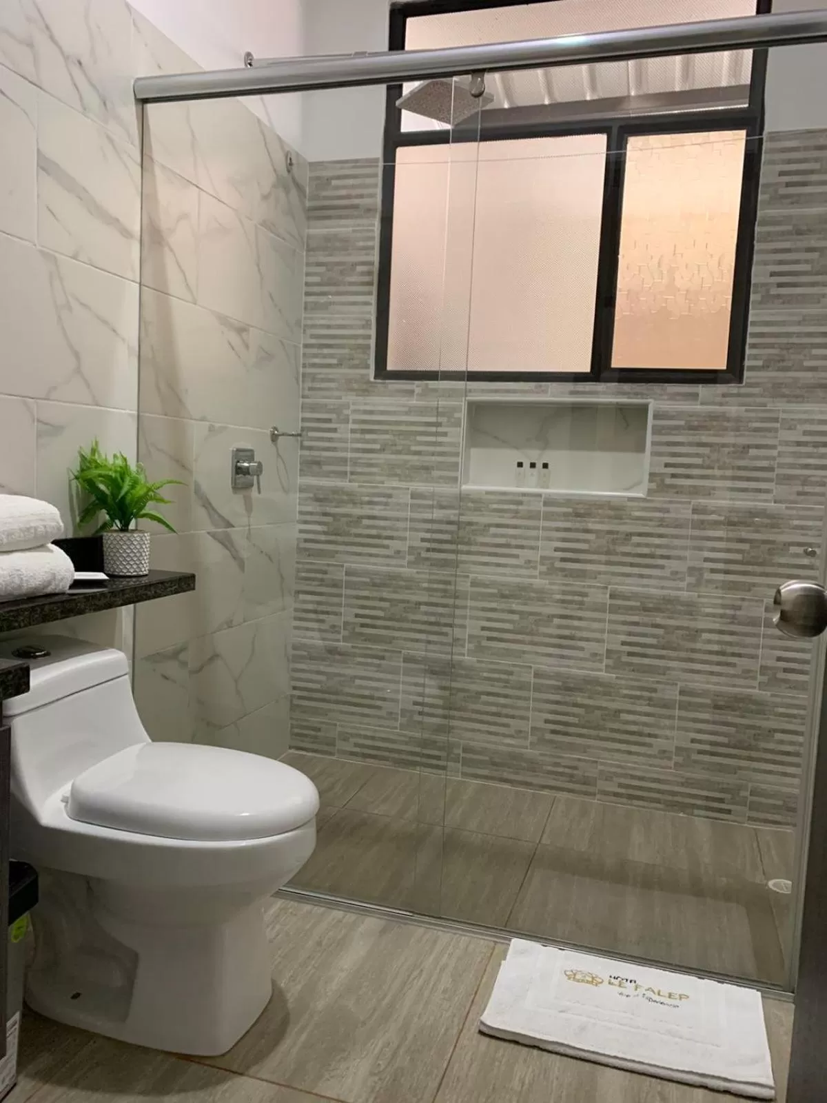 Bathroom in Hotel Le Falep