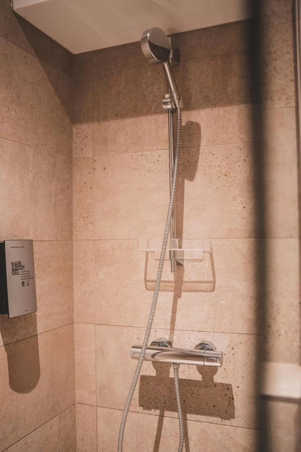 Shower in Mont-des-Pins