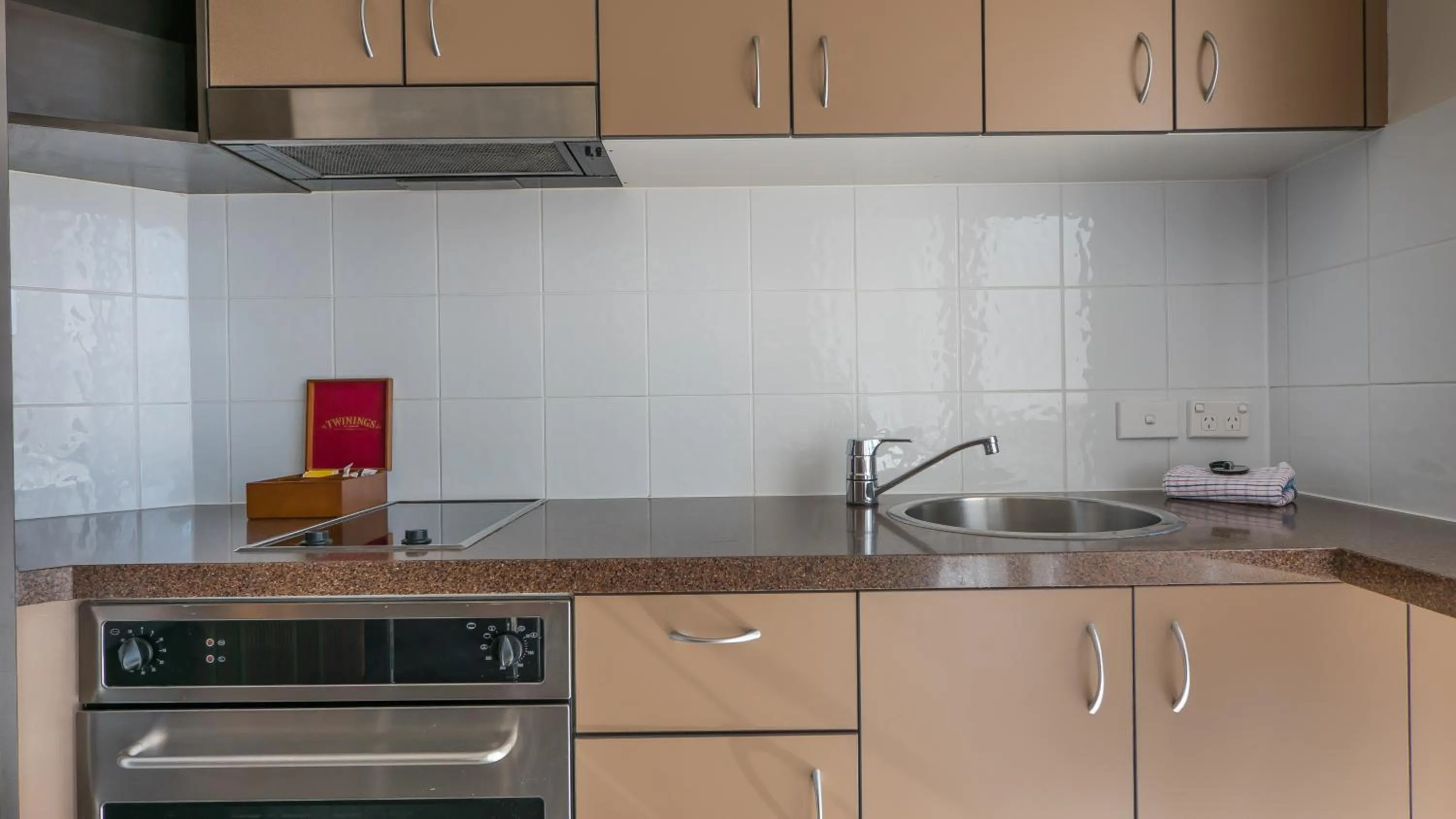 Broadbeach Savannah Resort