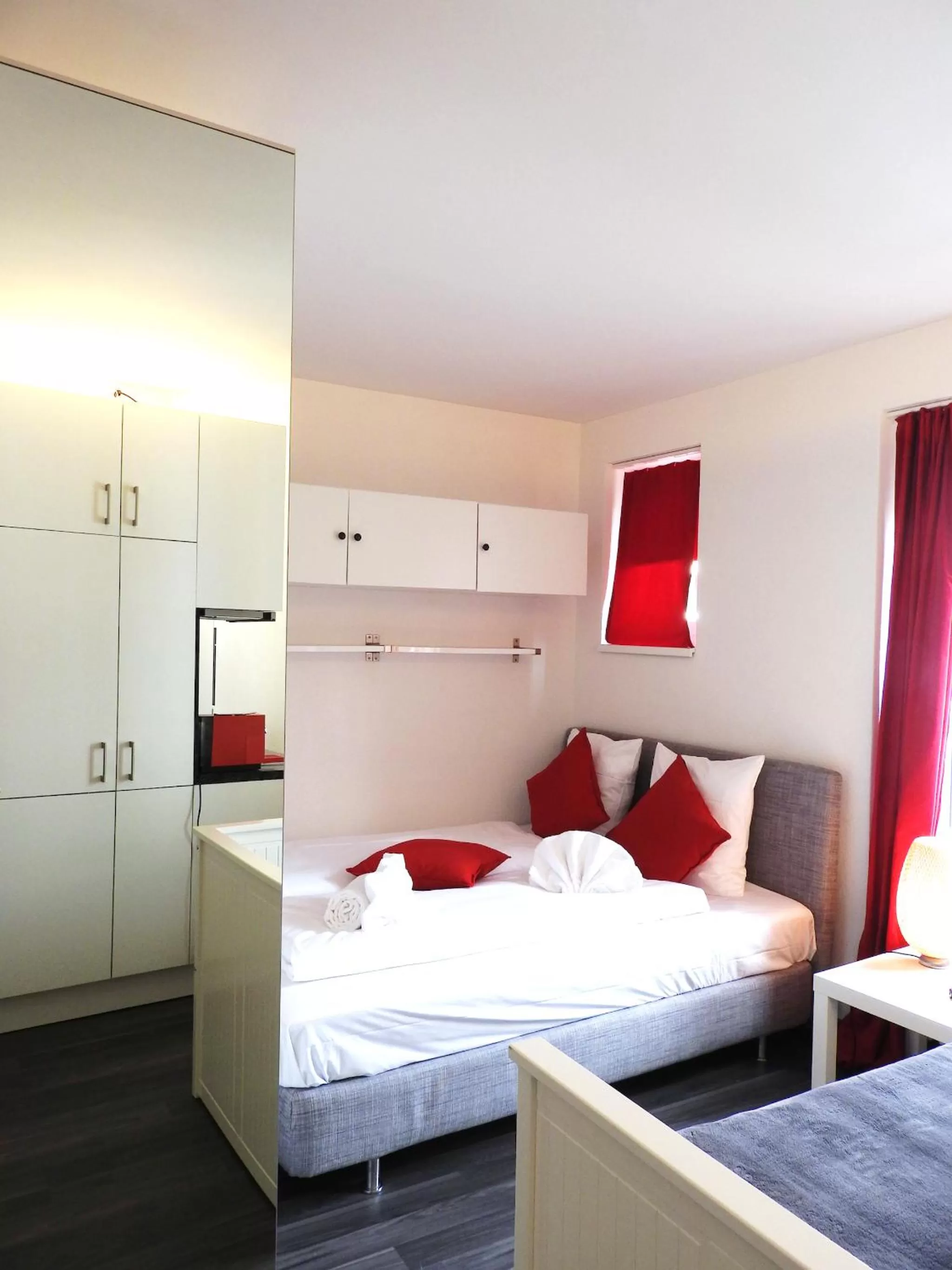 Photo of the whole room, Bed in INSIDE Five