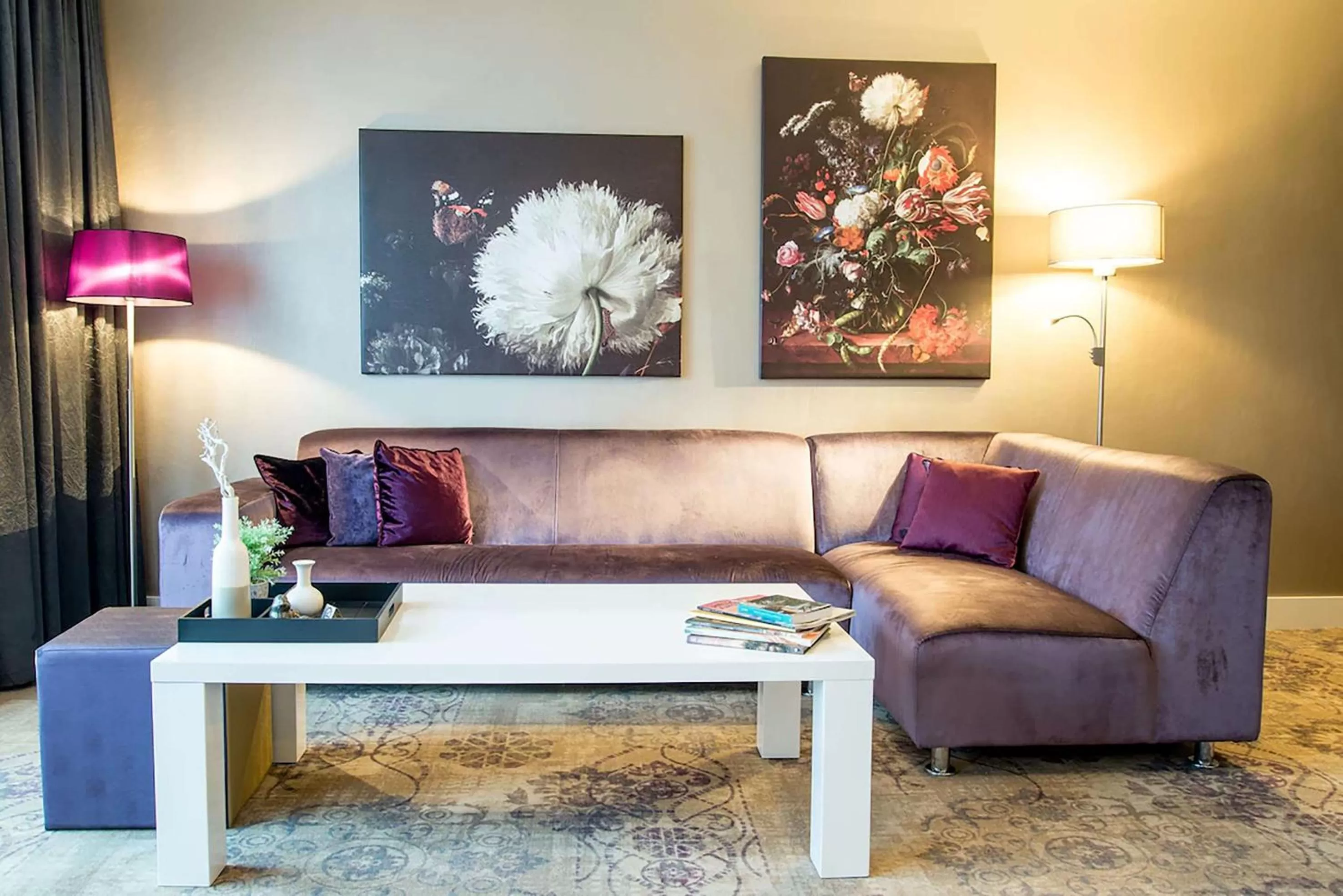 Photo of the whole room, Seating Area in Luxury Suites Amsterdam