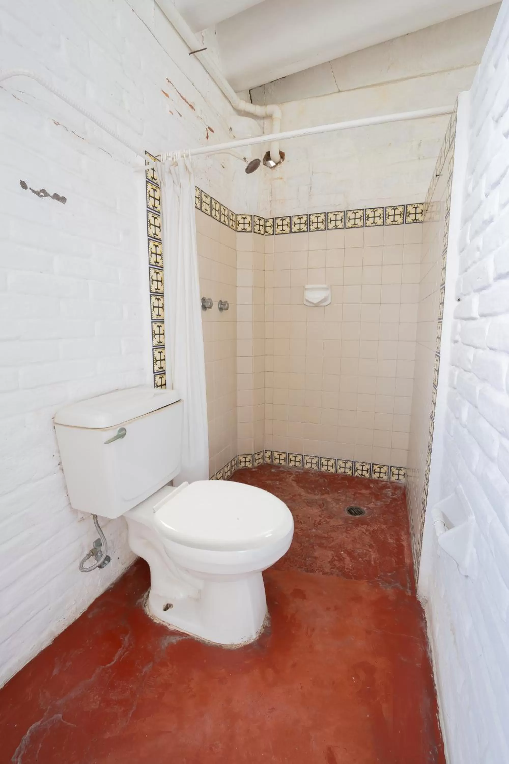 Bathroom in Hotel Mision, Acapulco centro