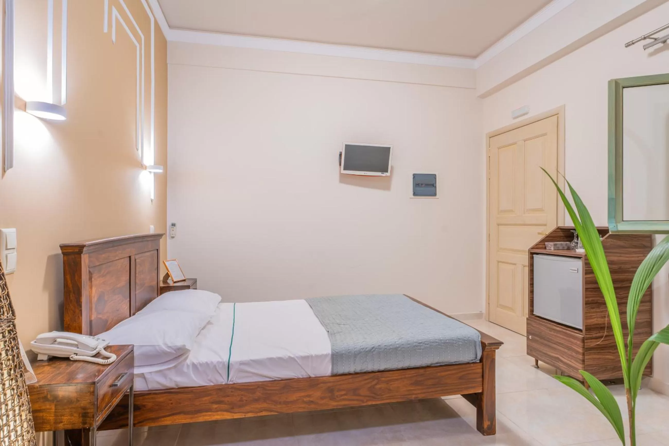 Bed in The Stone Manor , Noho boutique hotel Thissio