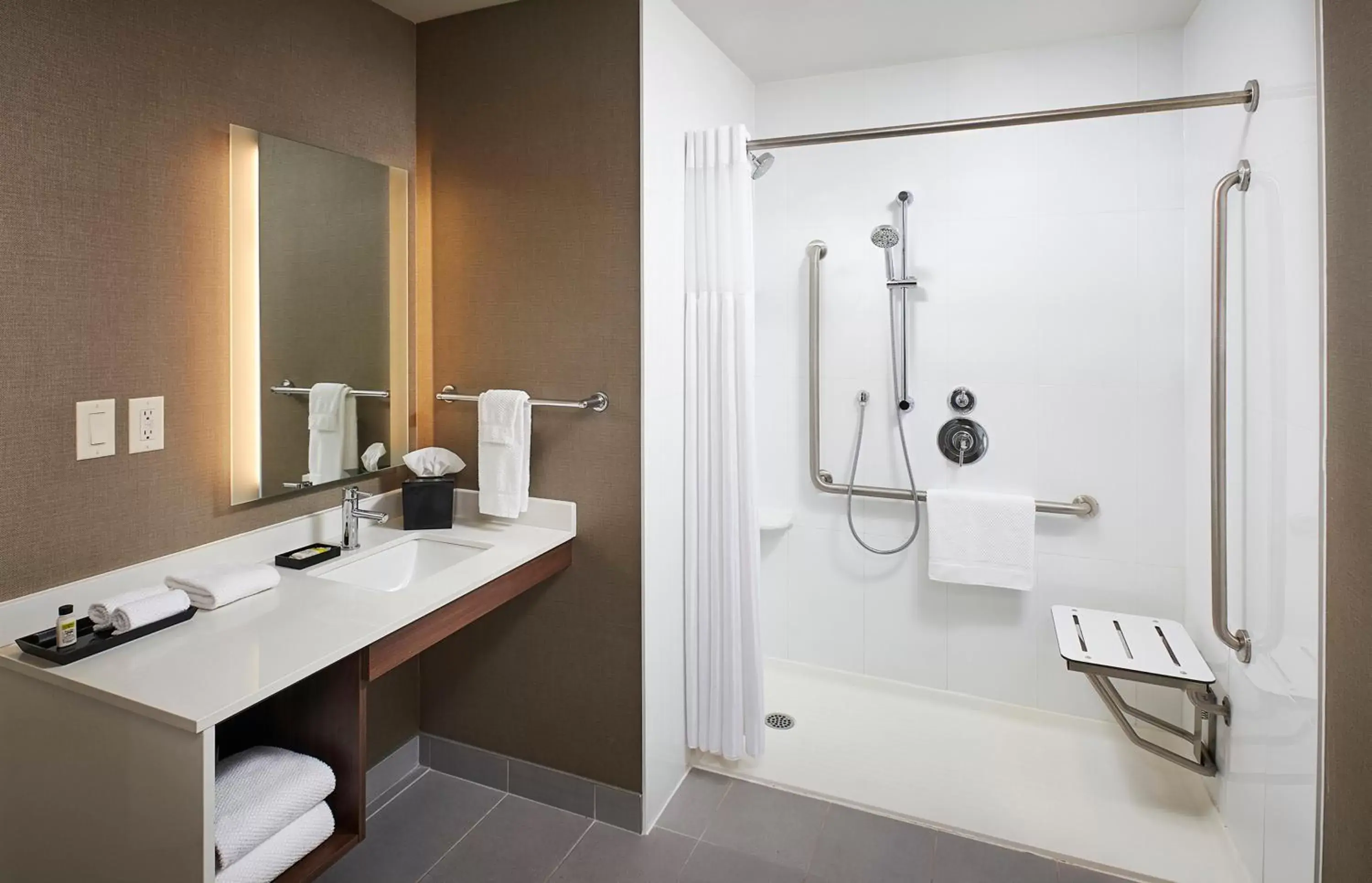 One-Bedroom Suite with Roll In Shower - Mobility Accessible in Staybridge Suites Niagara-On-The-Lake by IHG One-Bedroom Suite with Roll In Shower - Mobility Accessible in Staybridge Suites Niagara-On-The-Lake by IHG