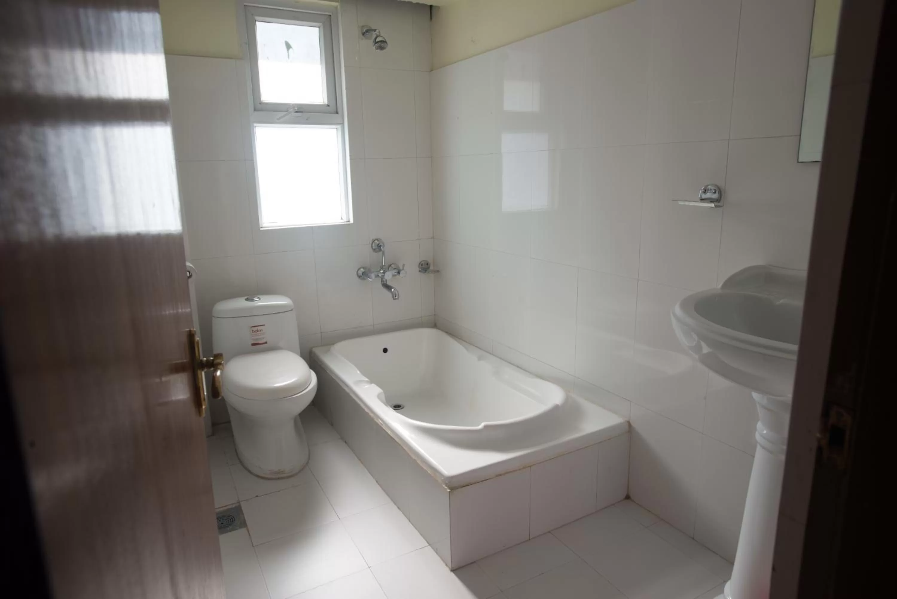 Shower in Hotel Yambu kathmandu