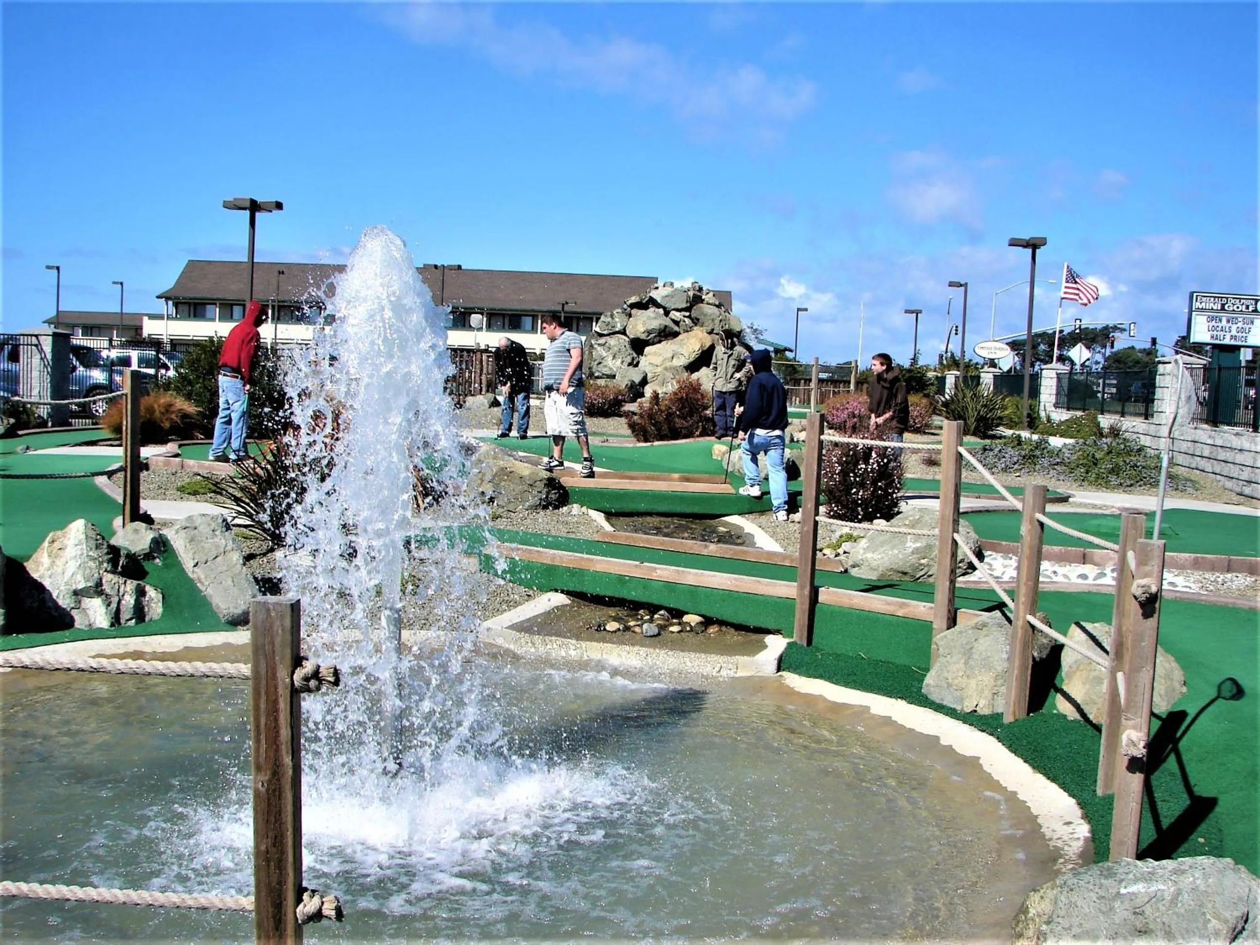 Minigolf in Emerald Dolphin Inn & Mini Golf