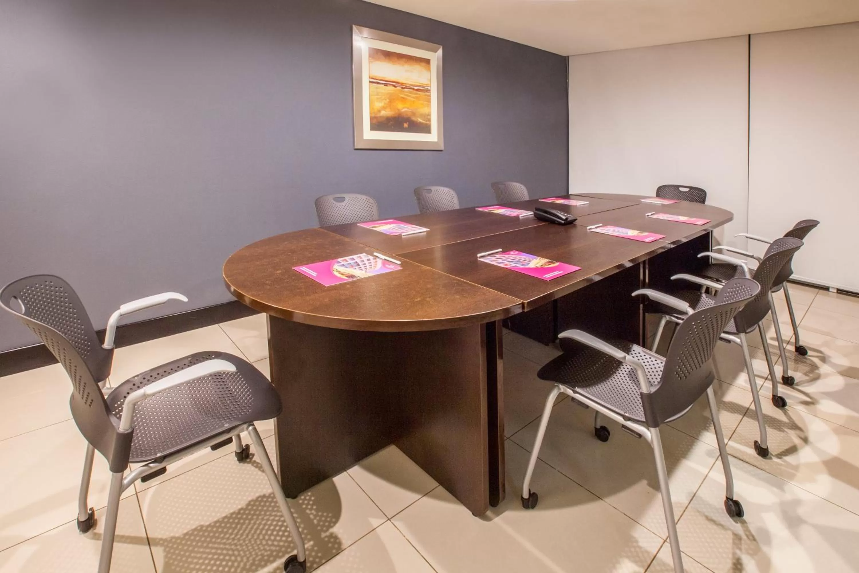 Meeting/conference room in Crowne Plaza Villahermosa by IHG