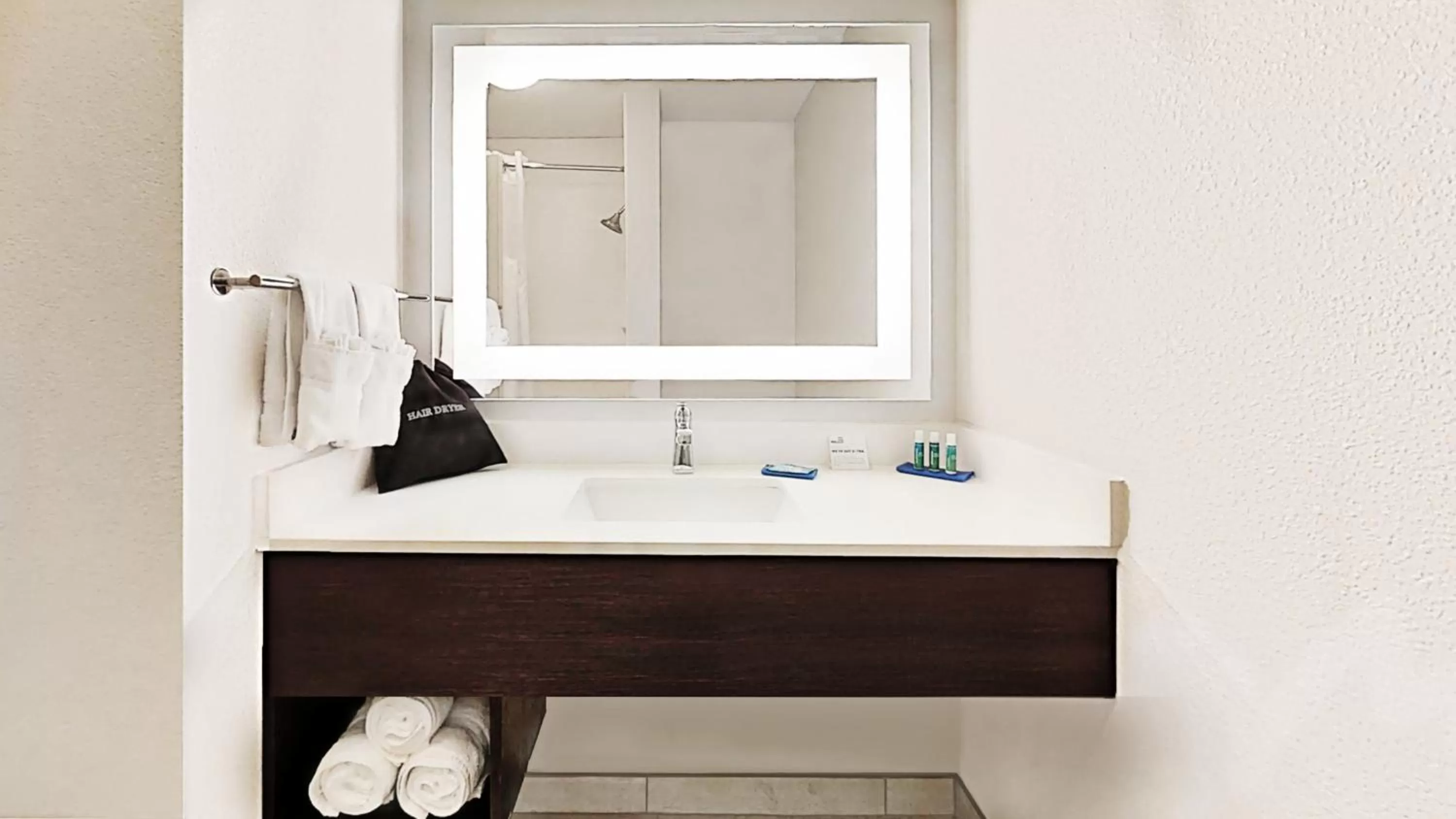 Bathroom in Holiday Inn Express New Orleans East by IHG