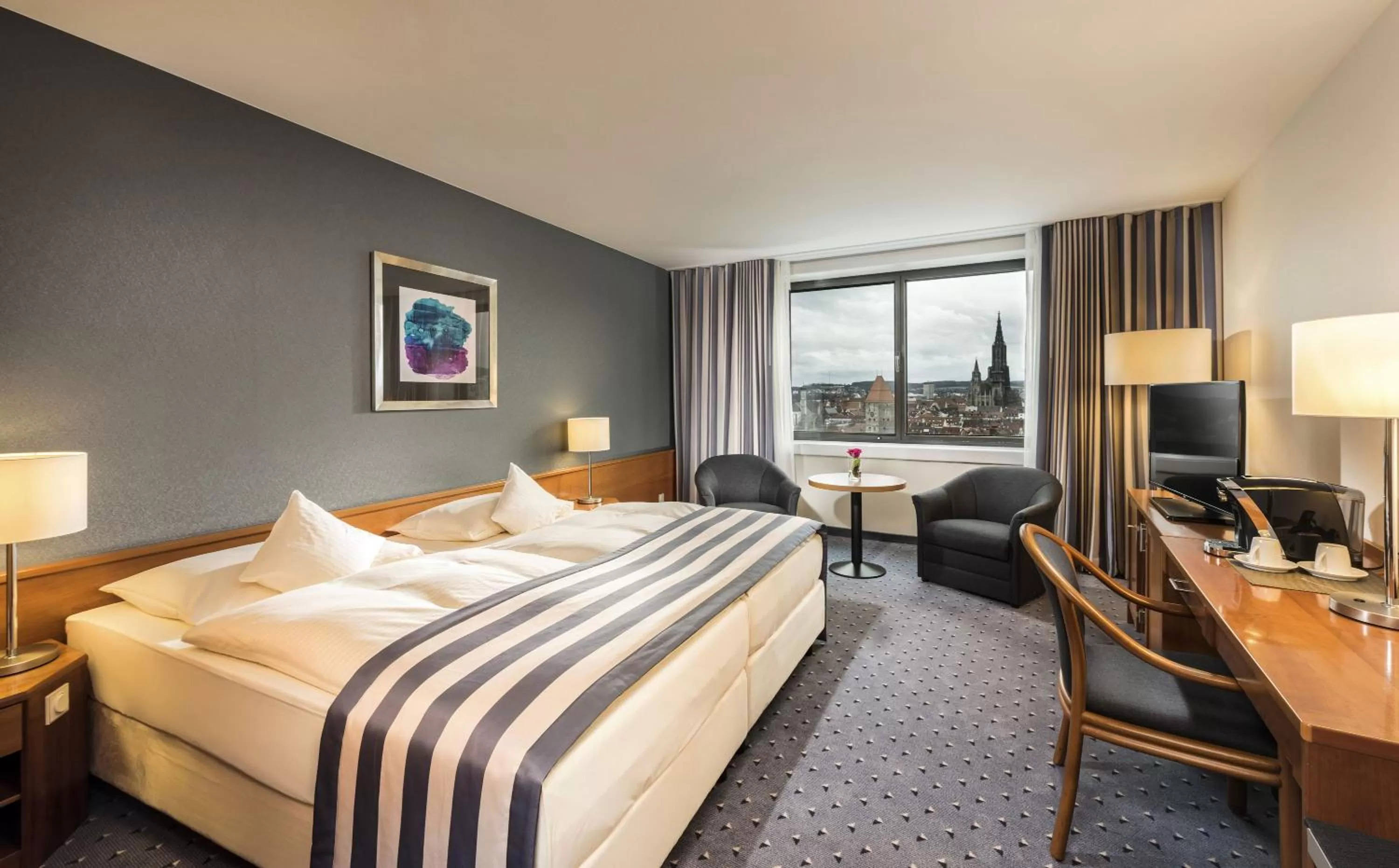 Nearby landmark, Bed in Maritim Hotel Ulm