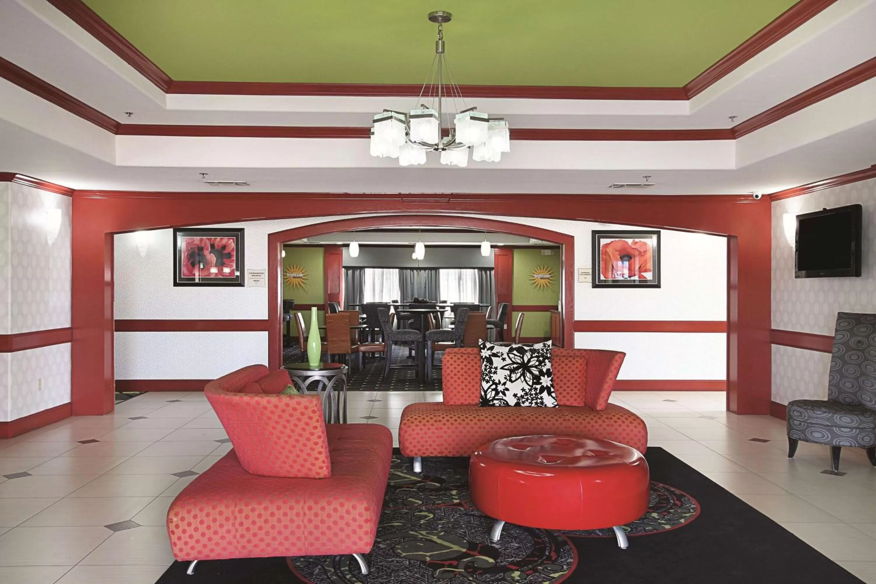 Lobby or reception in La Quinta Inn & Suites by Wyndham South Dallas - Hutchins