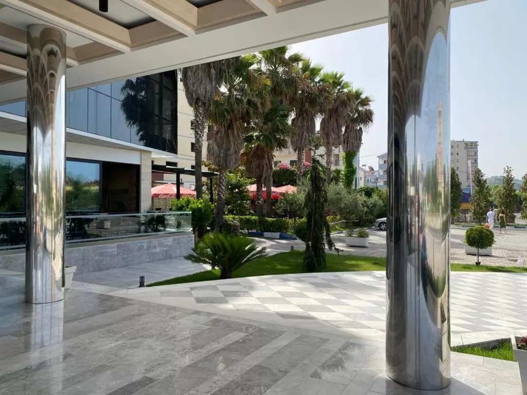 Facade/entrance in Hotel Continental