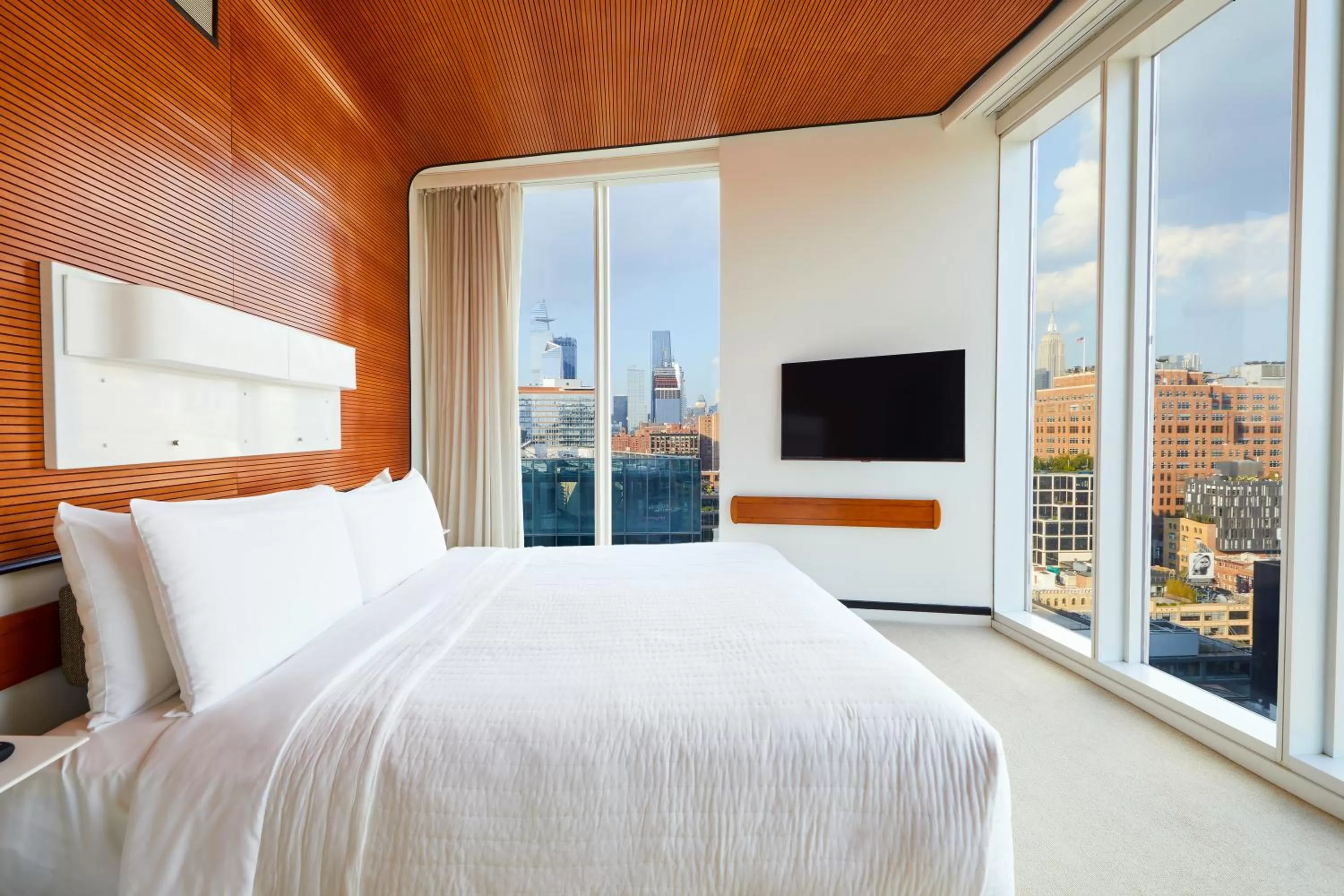 Bed in The Standard, High Line New York