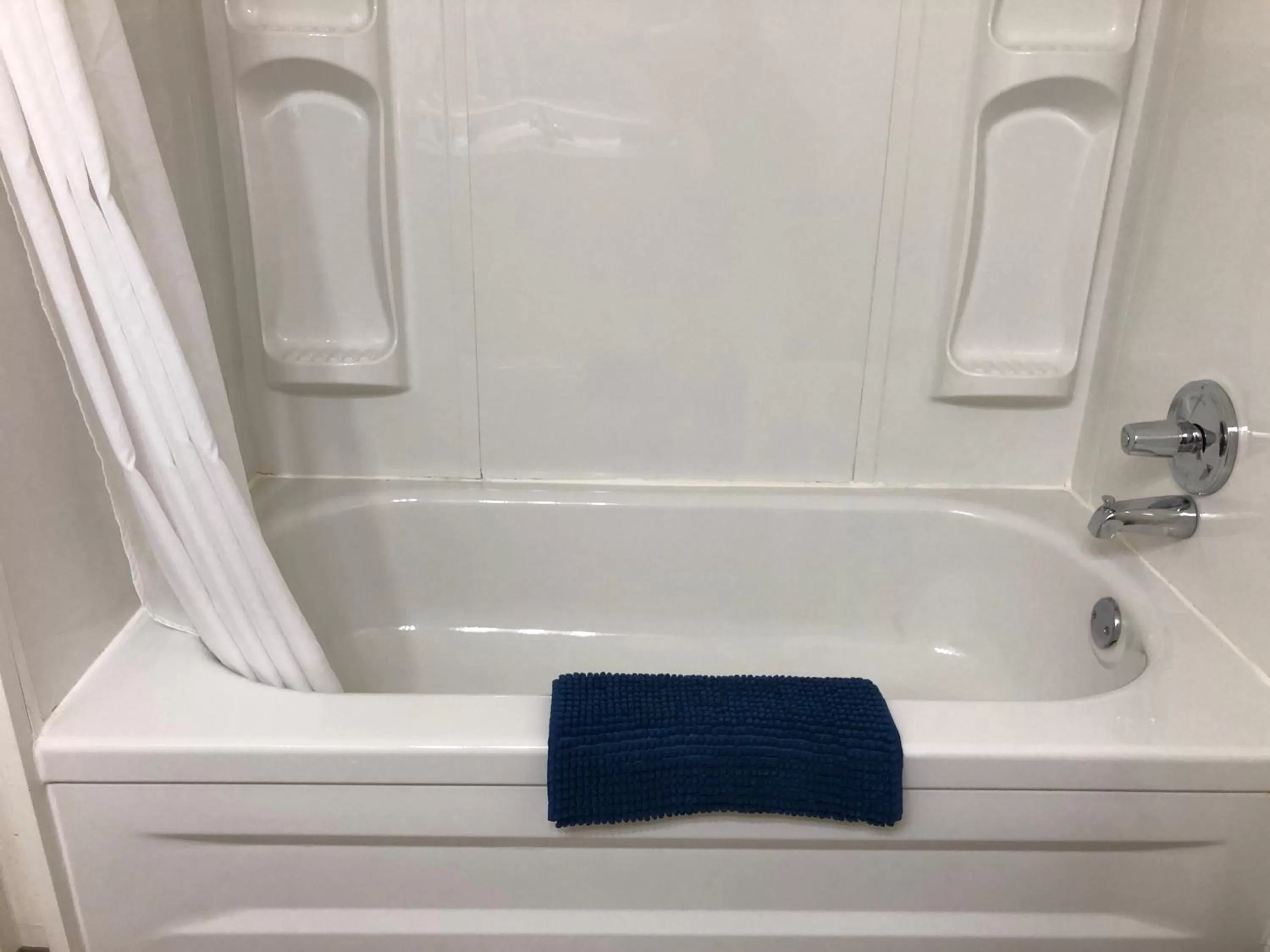 Creston Valley Motel